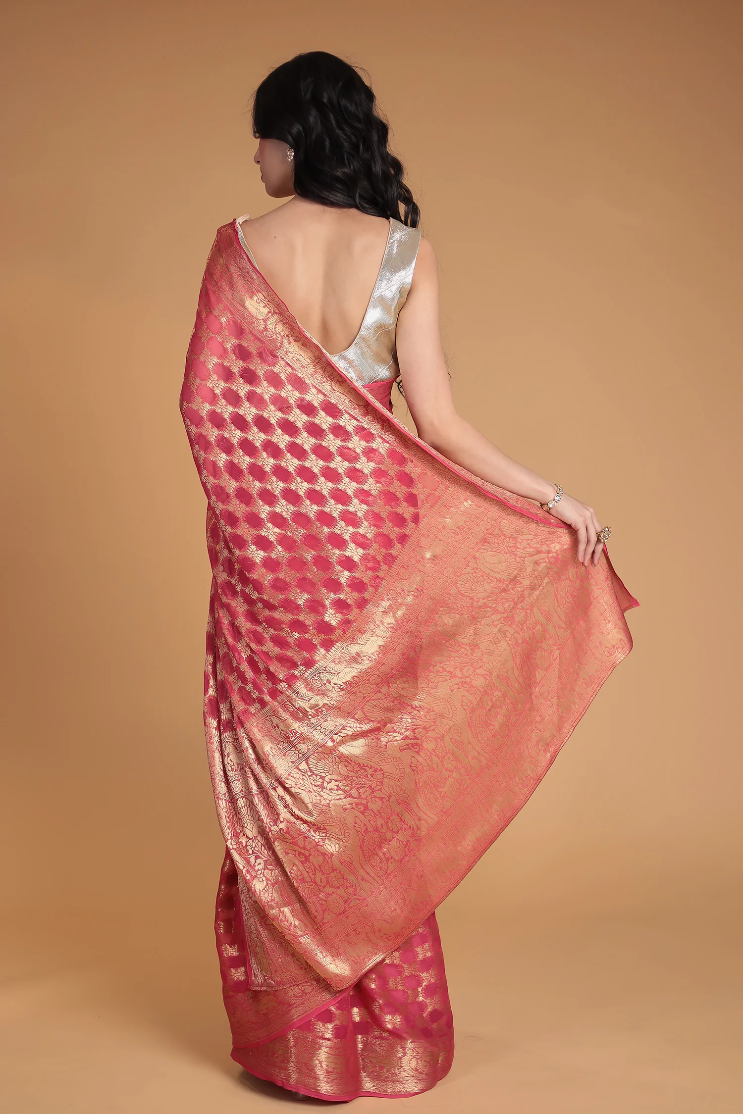 Hand Woven Georgette Saree - Image 13