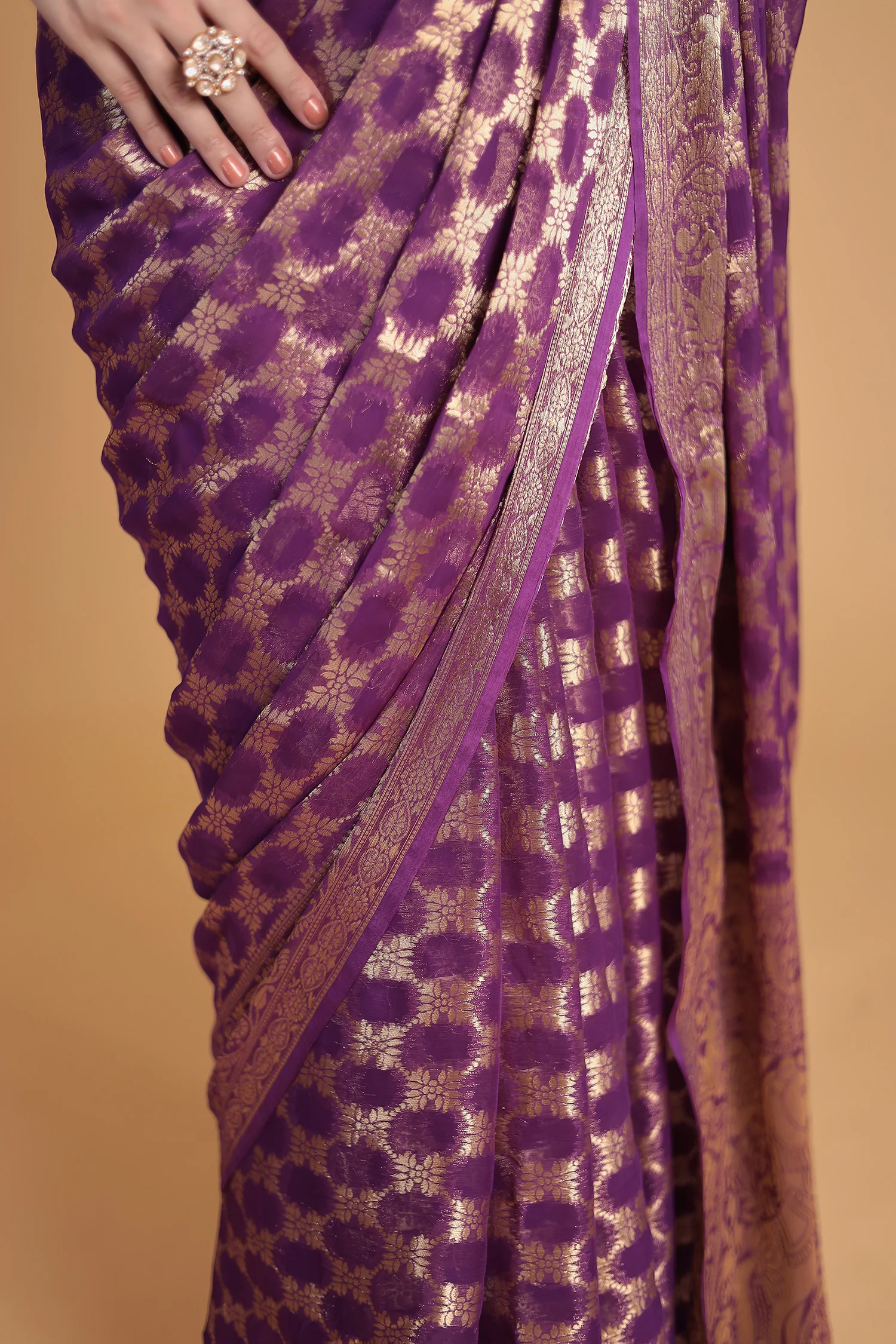 Hand Woven Georgette Saree - Image 11