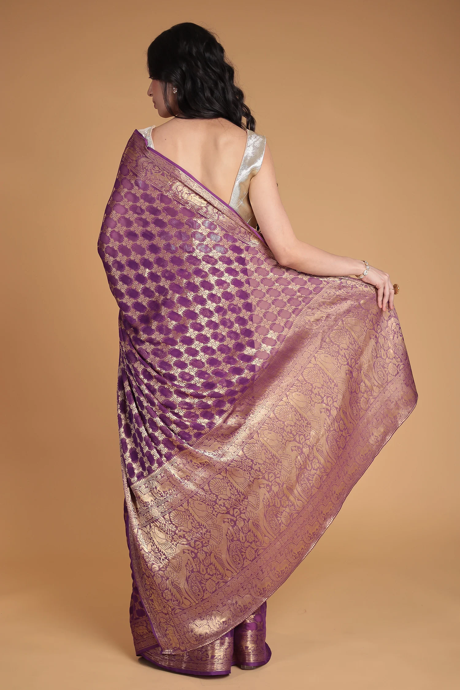 Hand Woven Georgette Saree - Image 13