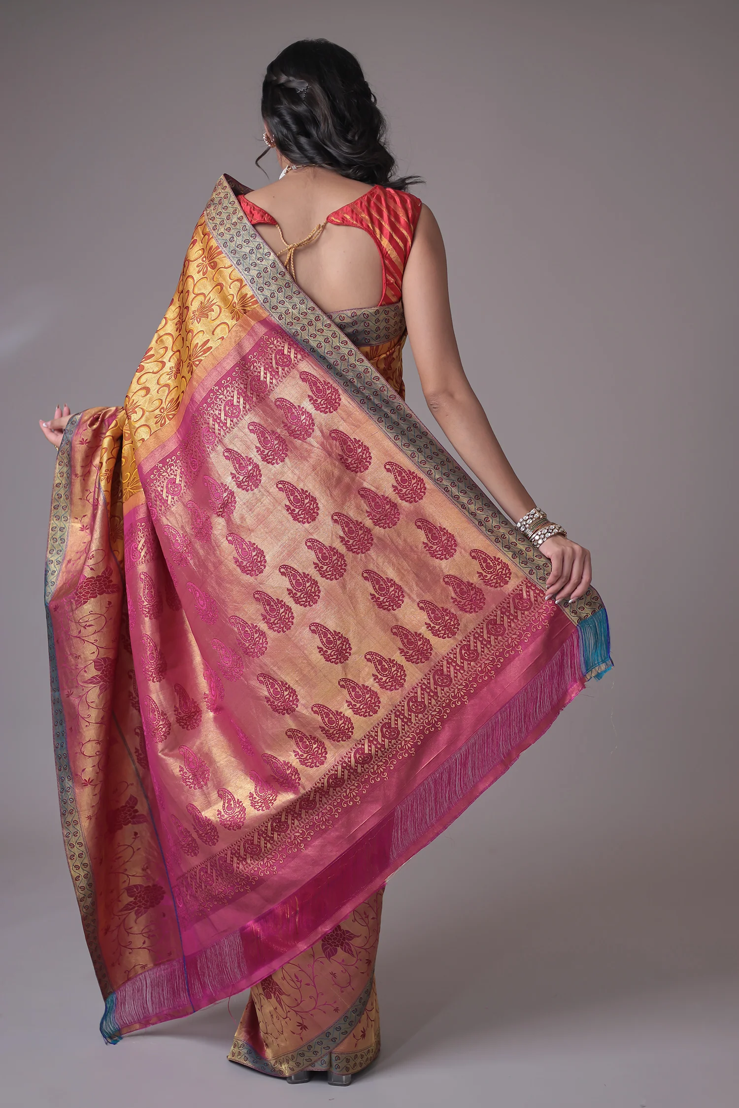 Hand Woven Pure Handloom Saree - Image 6