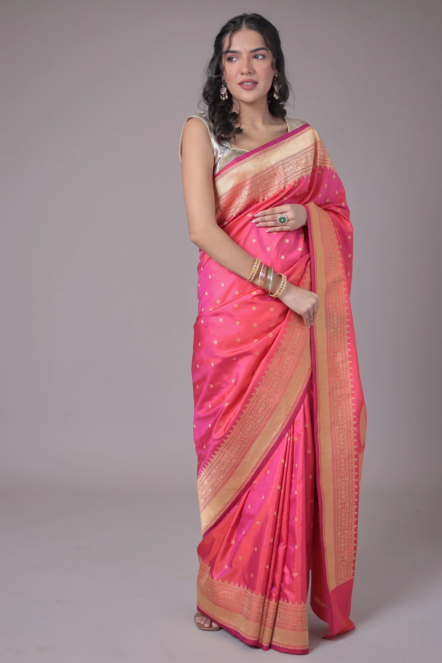 Hand Woven Pure Handloom Saree - Image 3