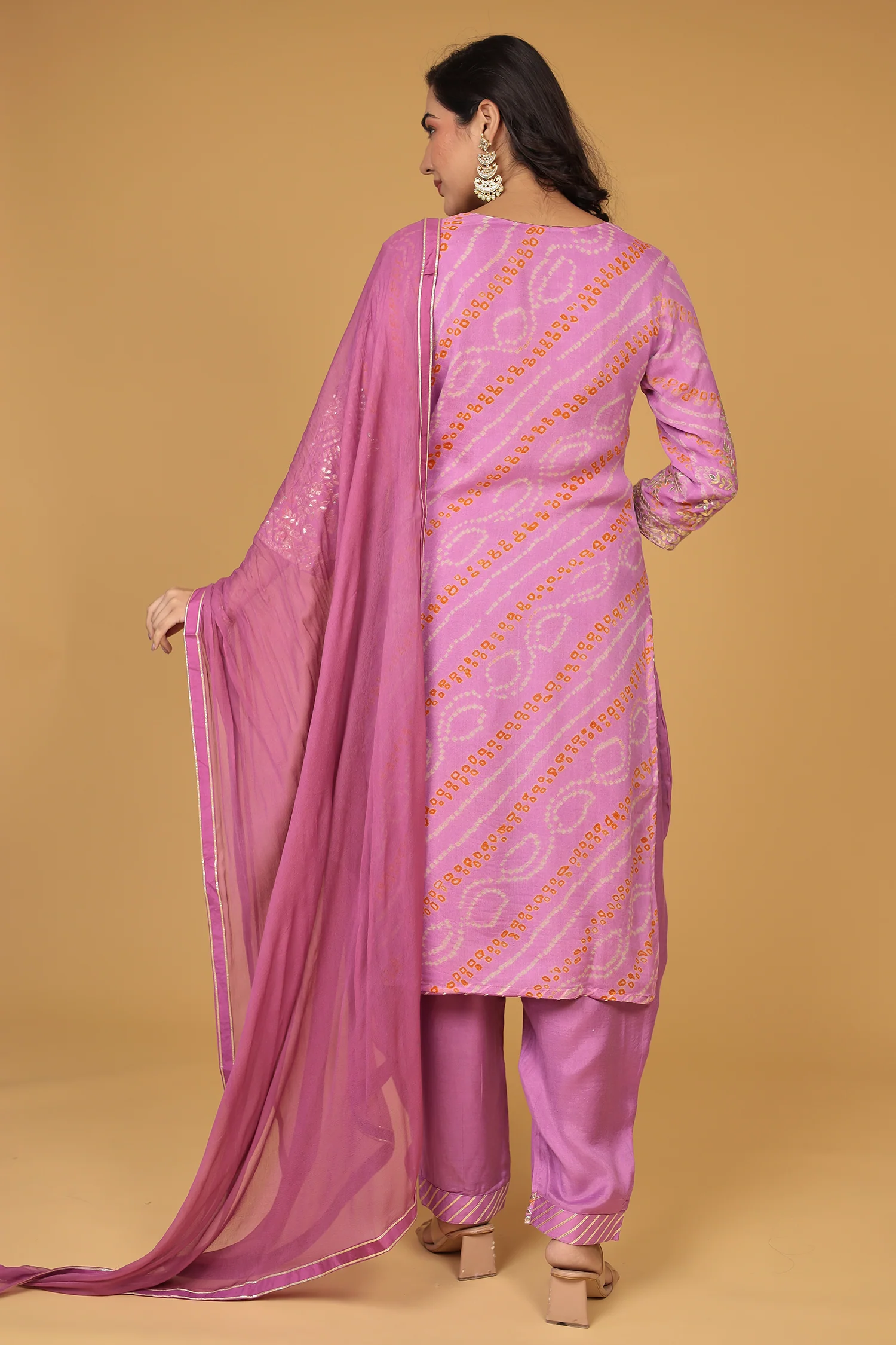 Bandhej Georgette Straight Suit with Aari and Gota Patti work - Image 13