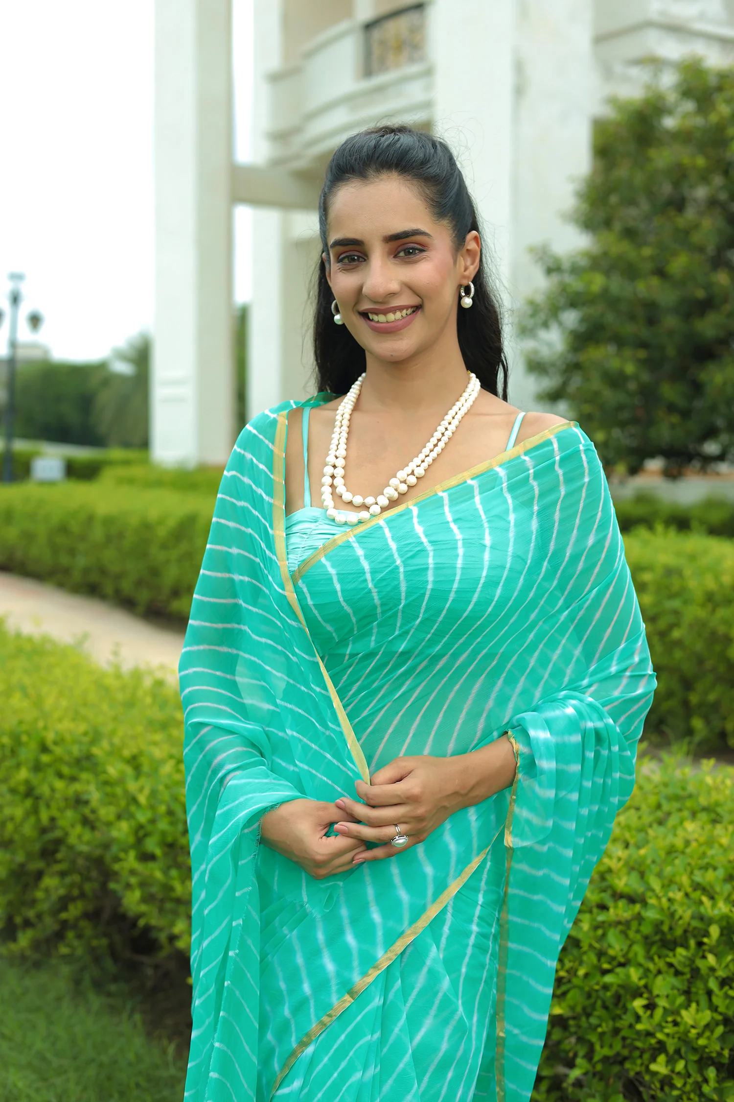 Leheriya Chiffon Saree with Zari border - Image 9