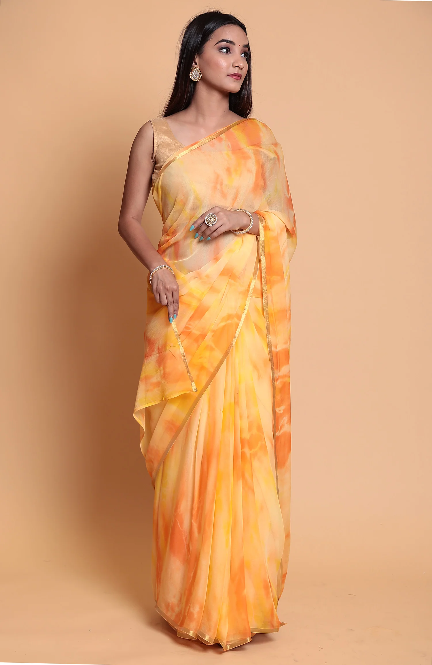 Tie & Dye Chiffon Saree with Zari Border. - Image 3