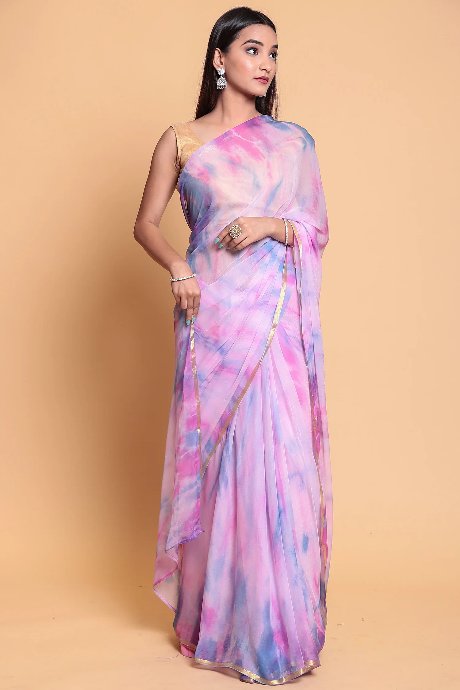 Tie & Dye Chiffon Saree with Zari Border. - Image 9