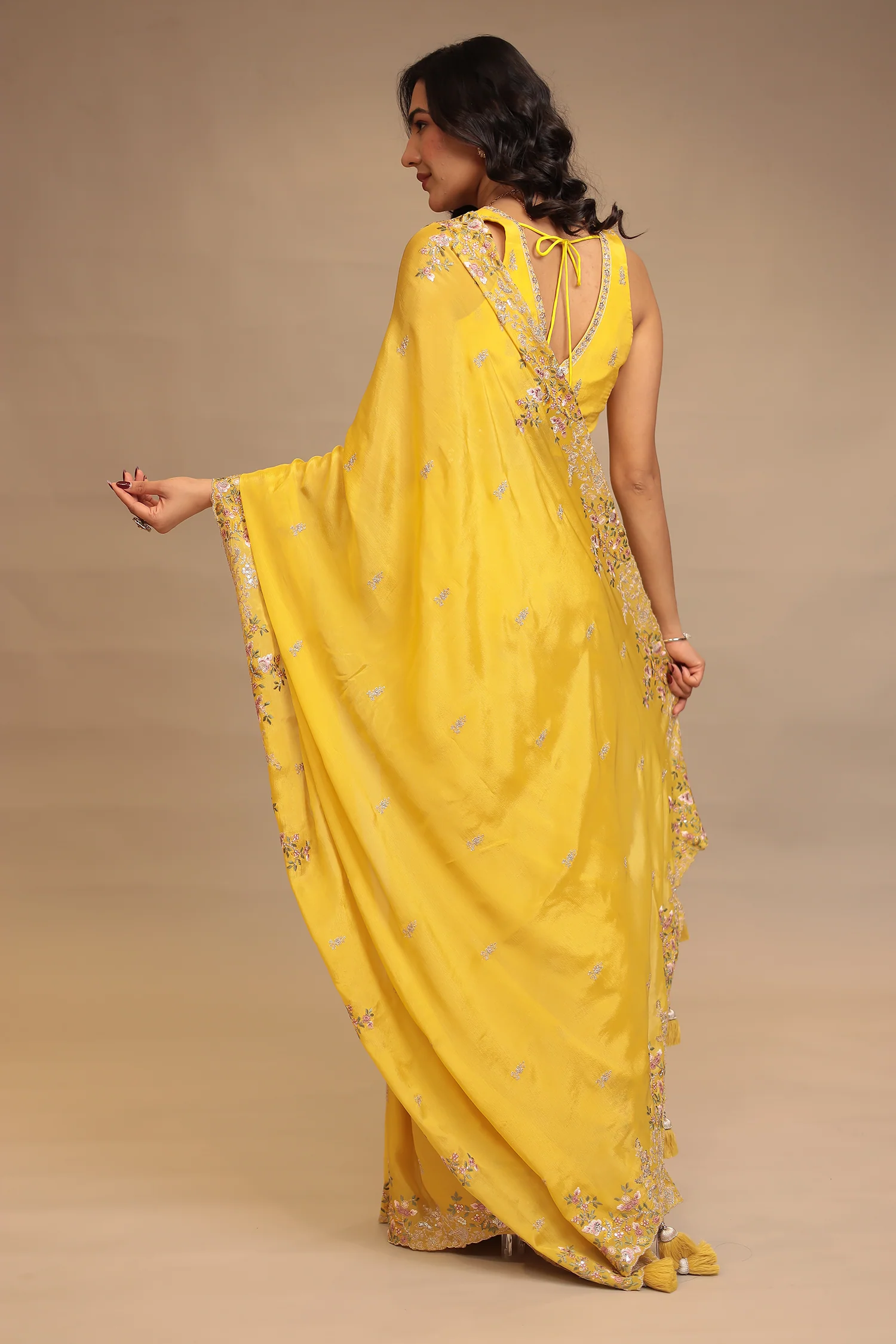 Chinon Saree with Sequins, Thread, Zari work - Image 6