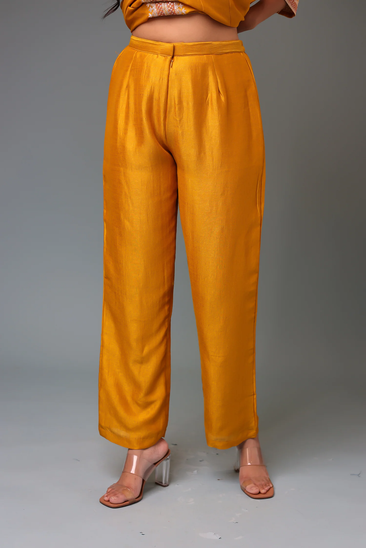 Chinon Suit with Aari work. - Image 7