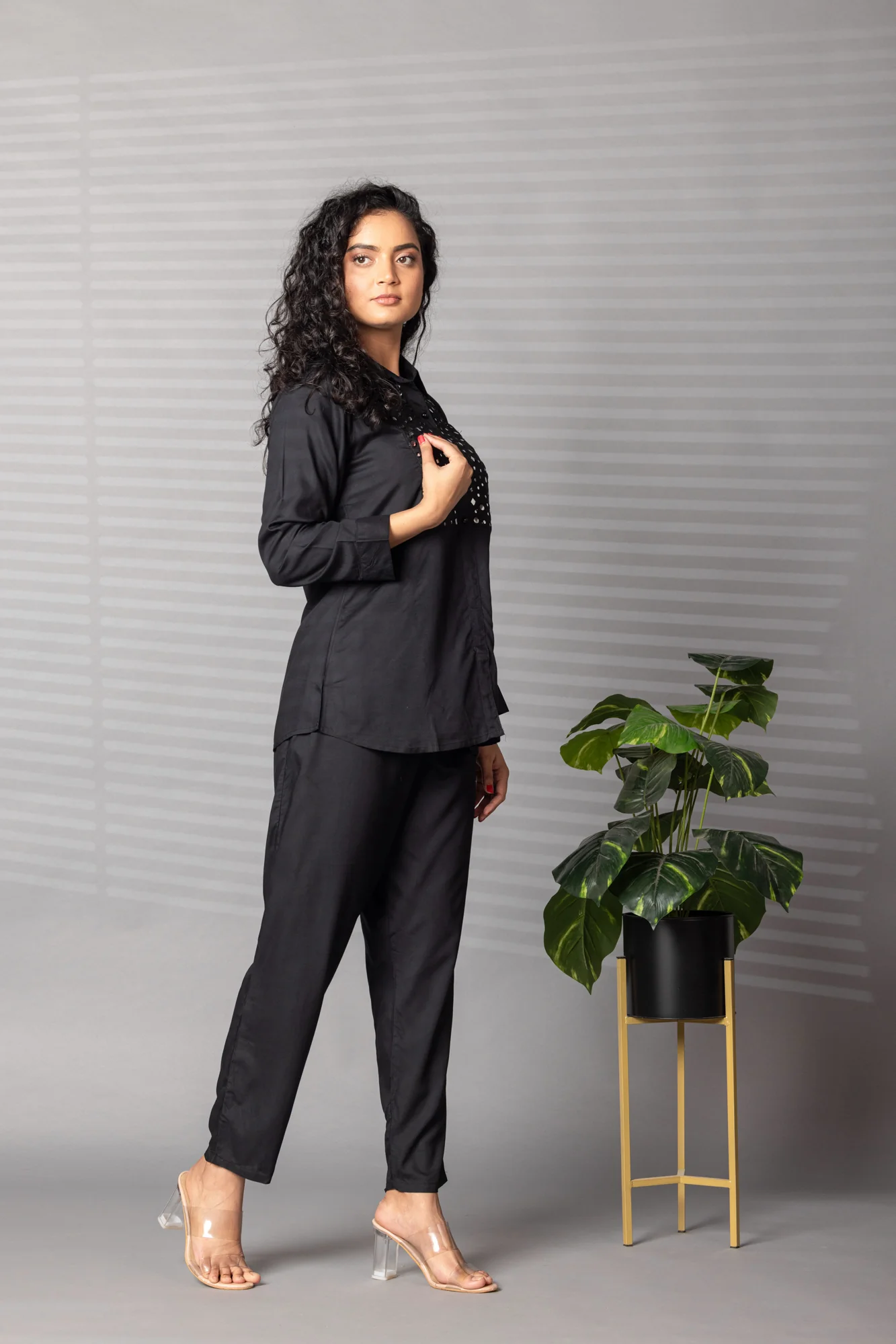 Cotton Casual Co Ord Set (2 Pc) with Mirror and Thread work - Image 3