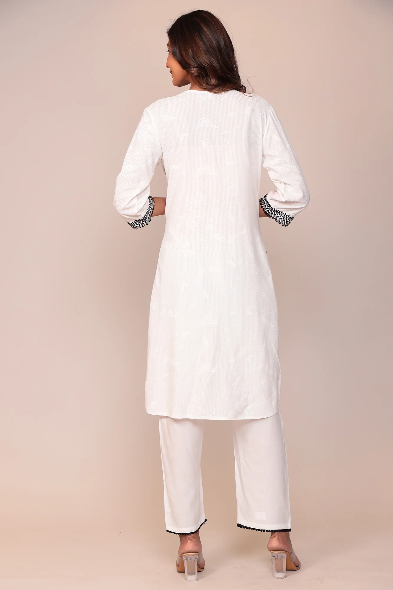 Cotton Kurta with Thread work. - Image 6
