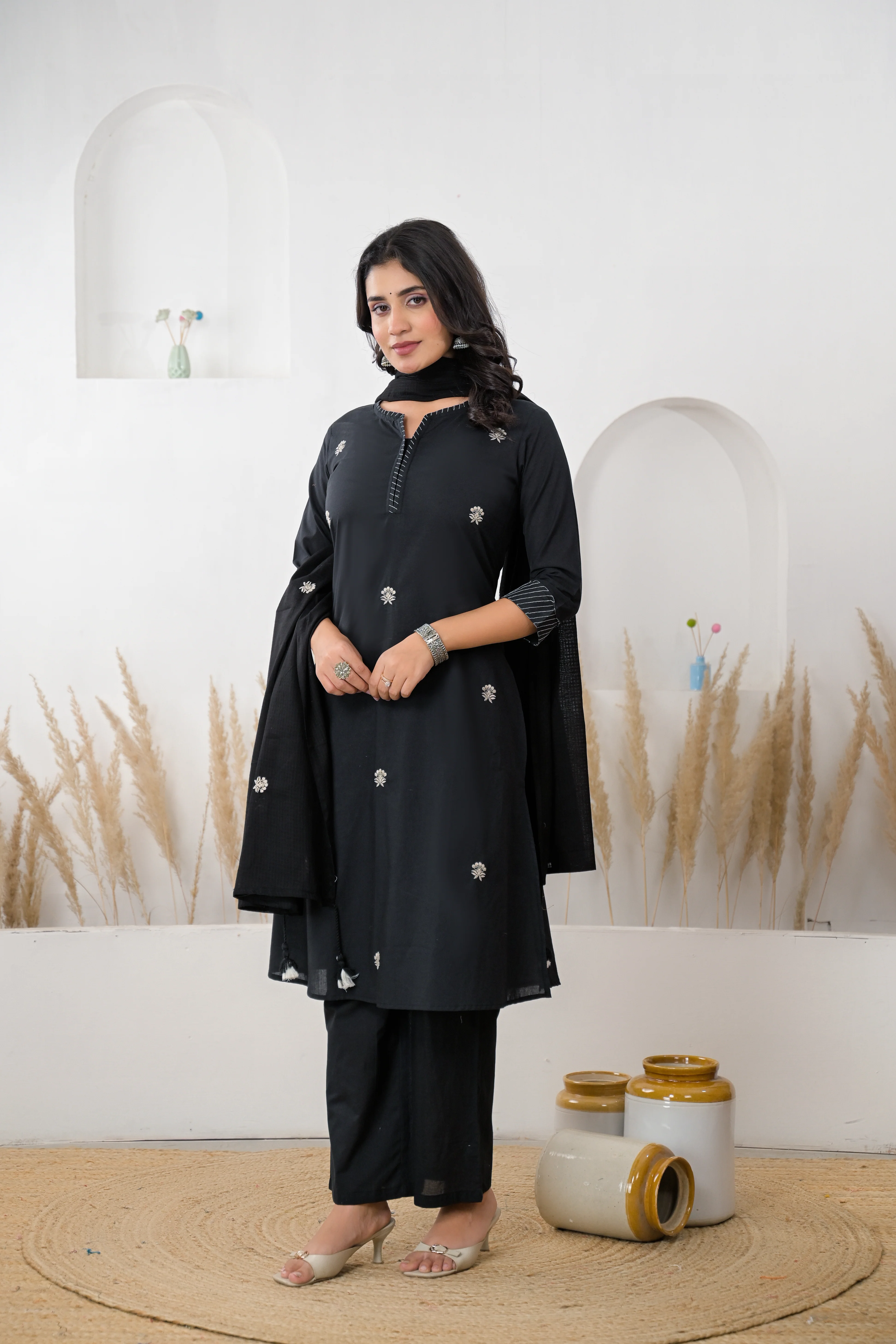 Cotton Kurta with Thread work. - Image 4