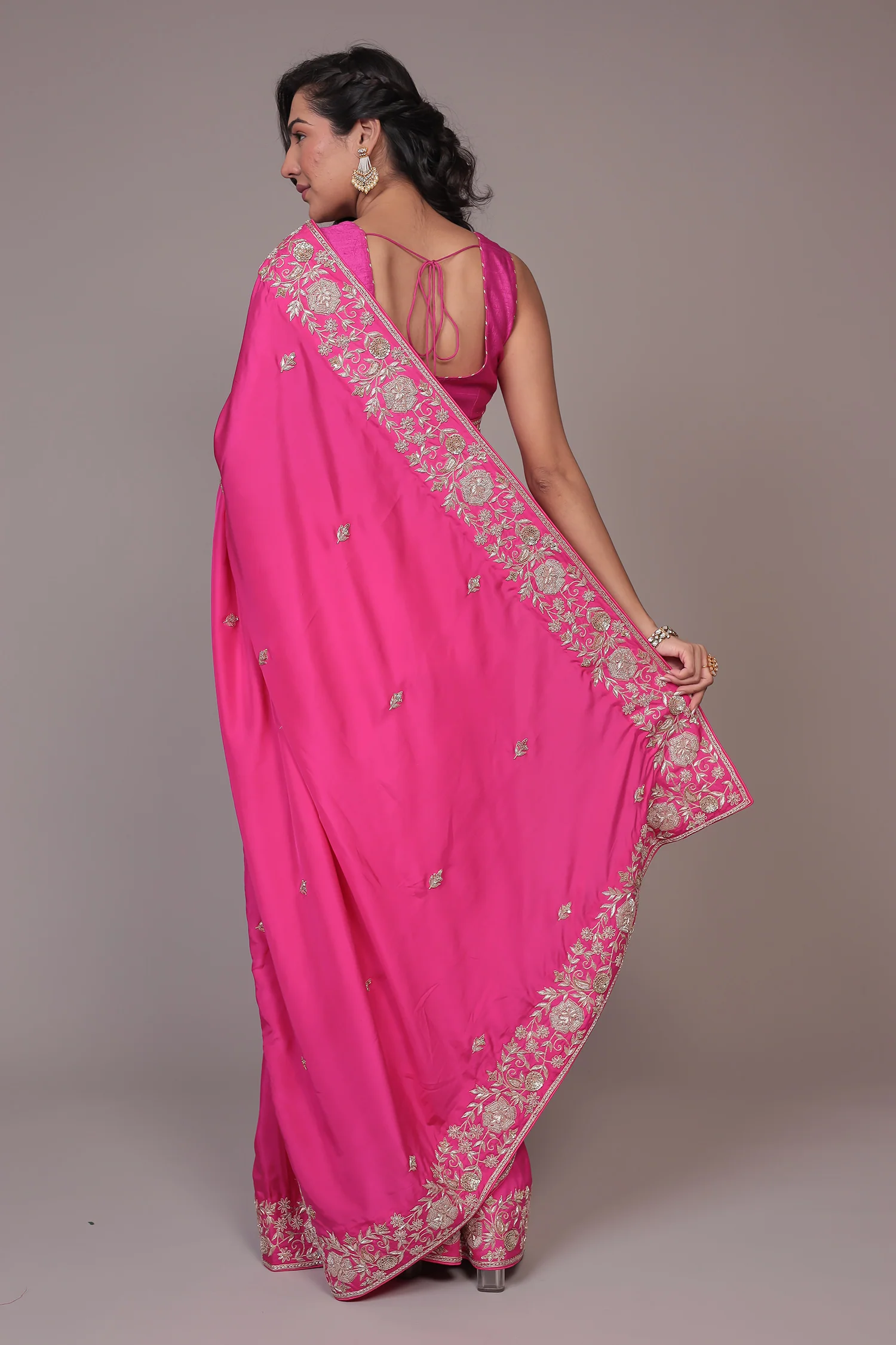 Crepe Silk Saree Embellished with Dori and Zardozi work - Image 7