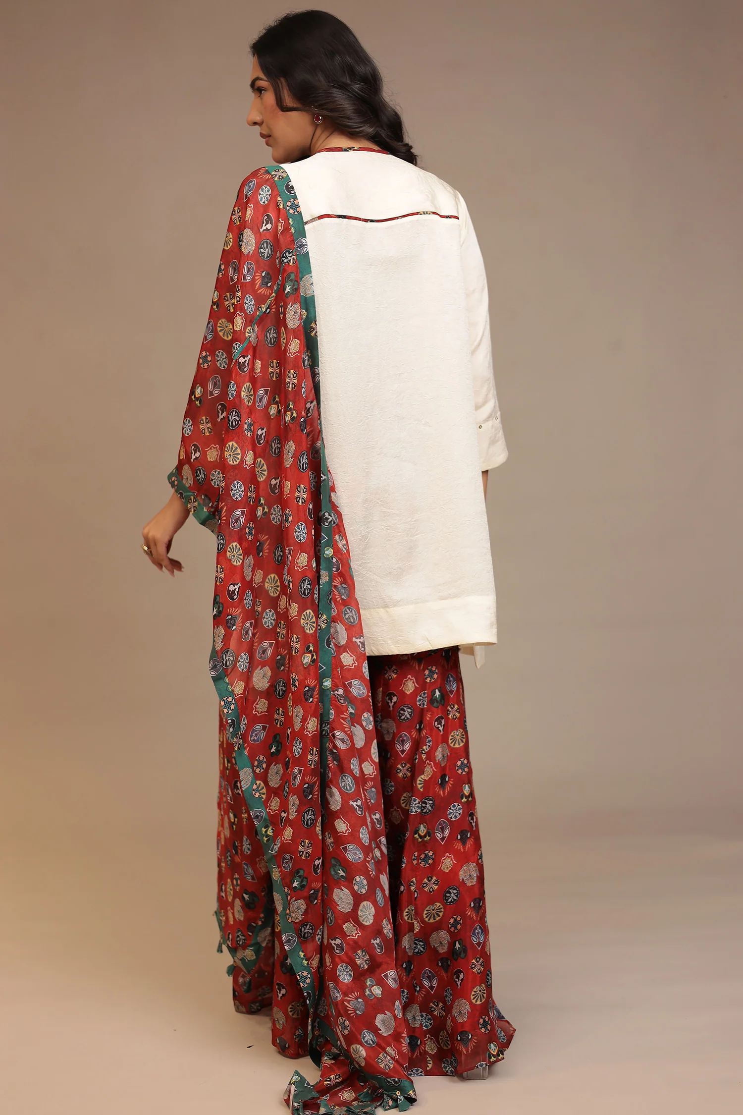 Crepe silk Suit with Pearl, Sequins, Thread work. - Image 6