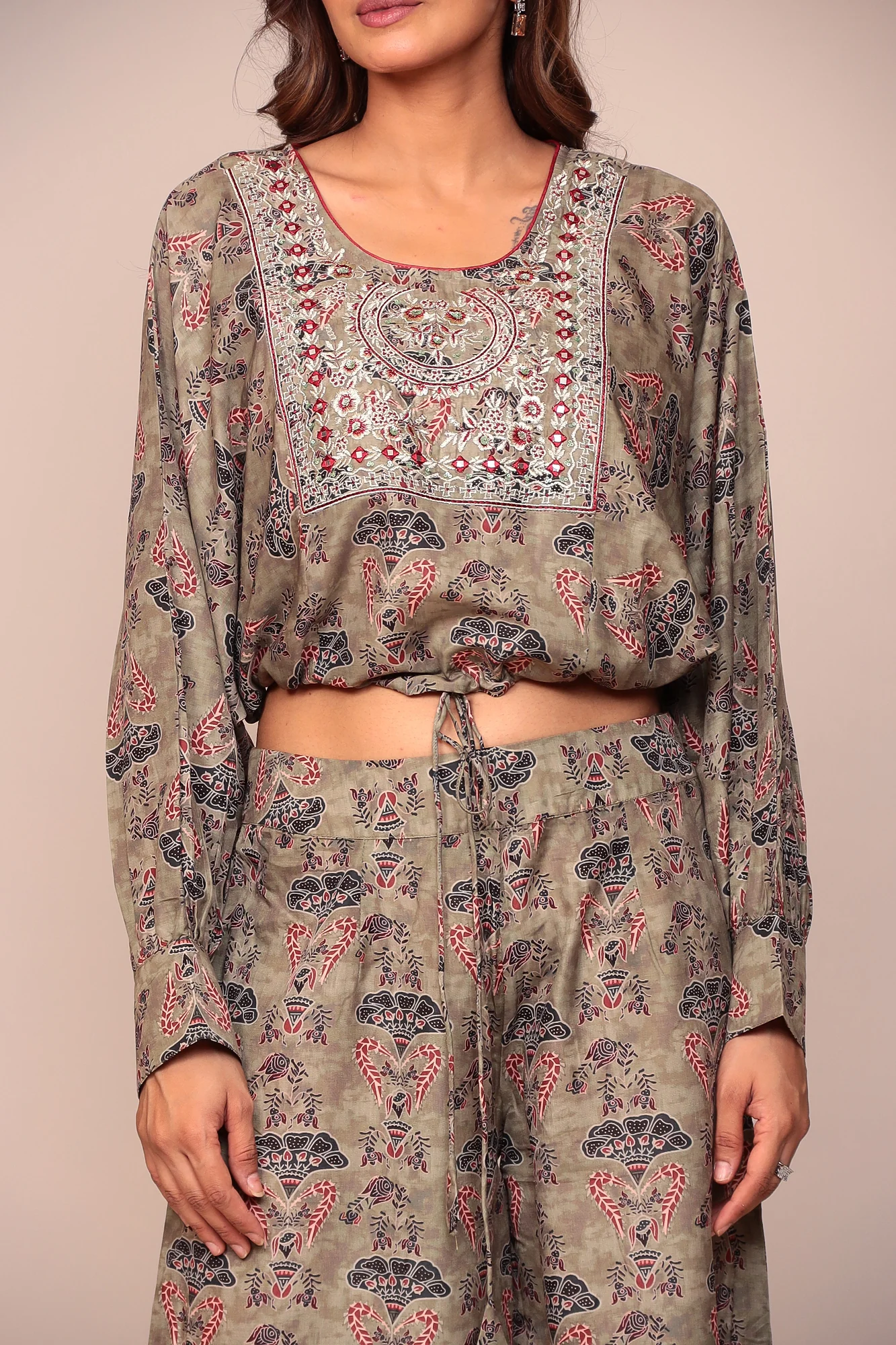 Digital Print Muslin Co Ord Set with Mirror and Thread Work. - Image 2