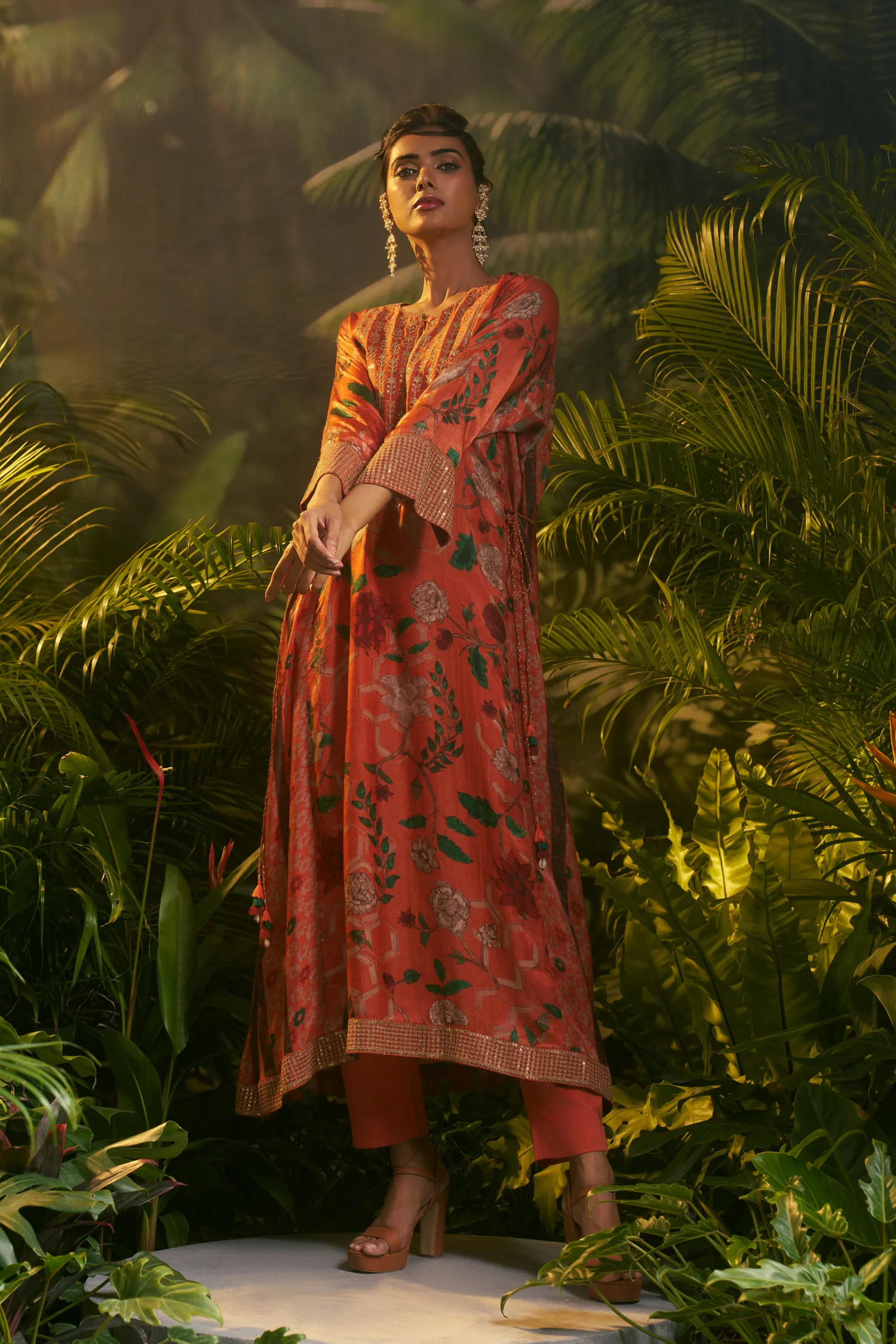 Digital Printed Floral Crepe Silk Zari Suit Set with Aari and Thread work - Image 3