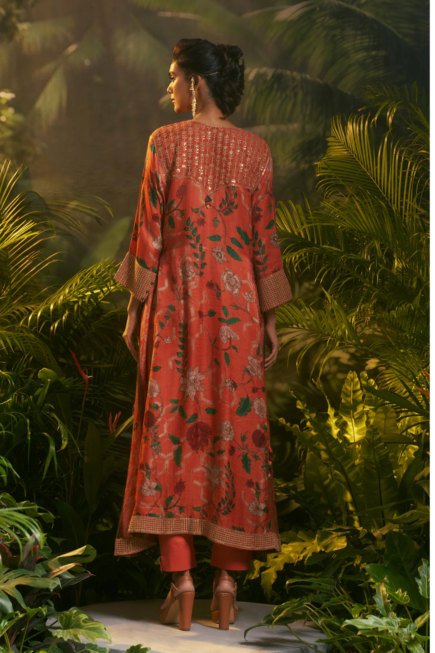 Digital Printed Floral Crepe Silk Zari Suit Set with Aari and Thread work - Image 5