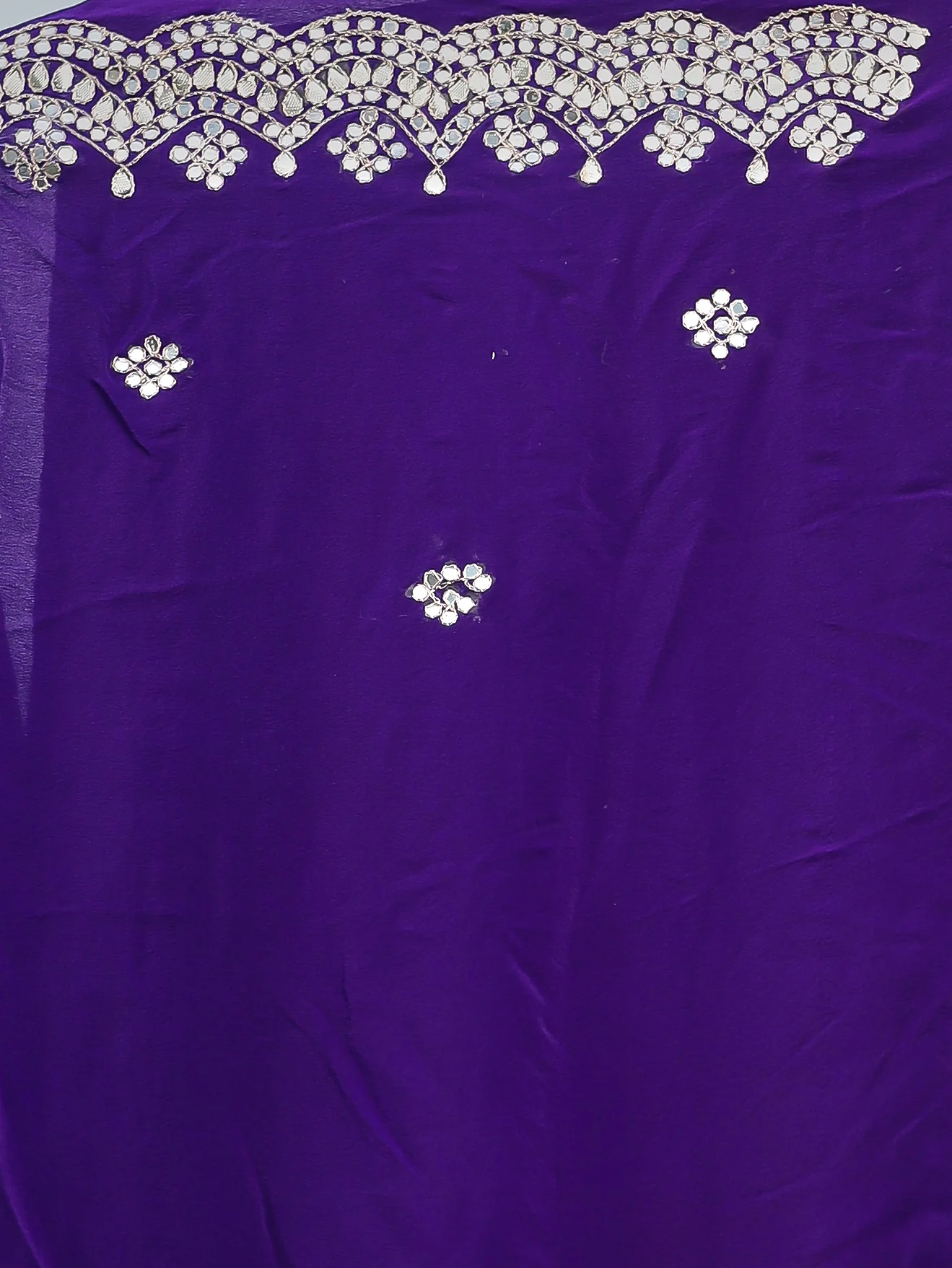 Leheriya Georgette Saree with Aari and Gota Patti work - Image 7