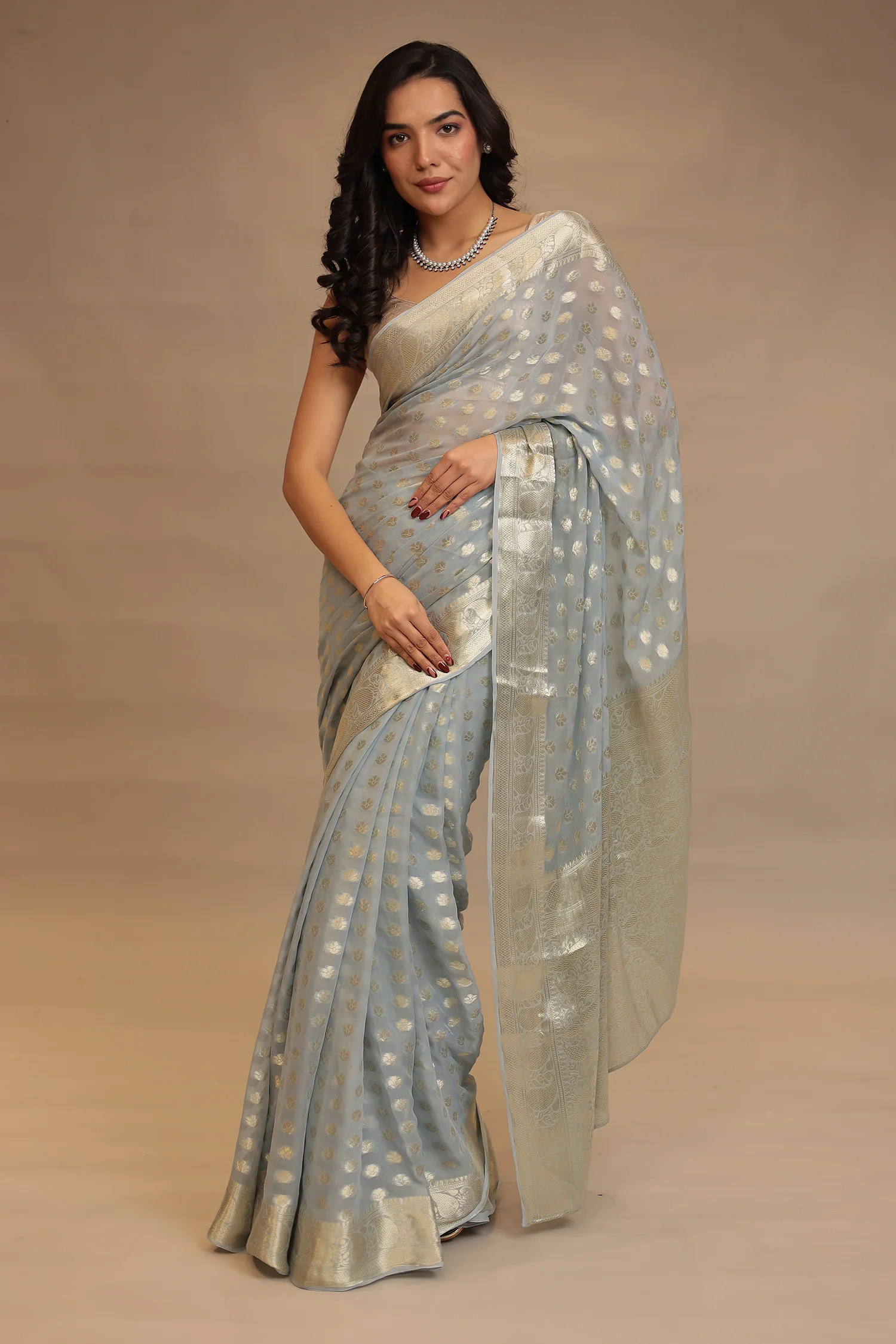 Weaving Banarasi Chiffon Saree