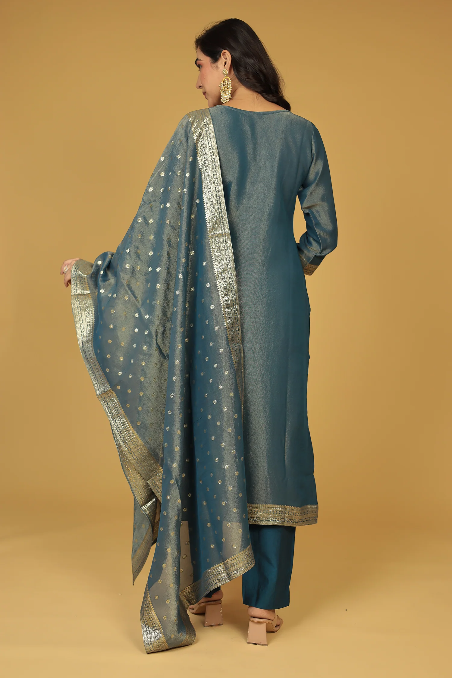 Banarasi Shimmer Tissue Kurta Set with Mirror and Zardozi work - Image 7