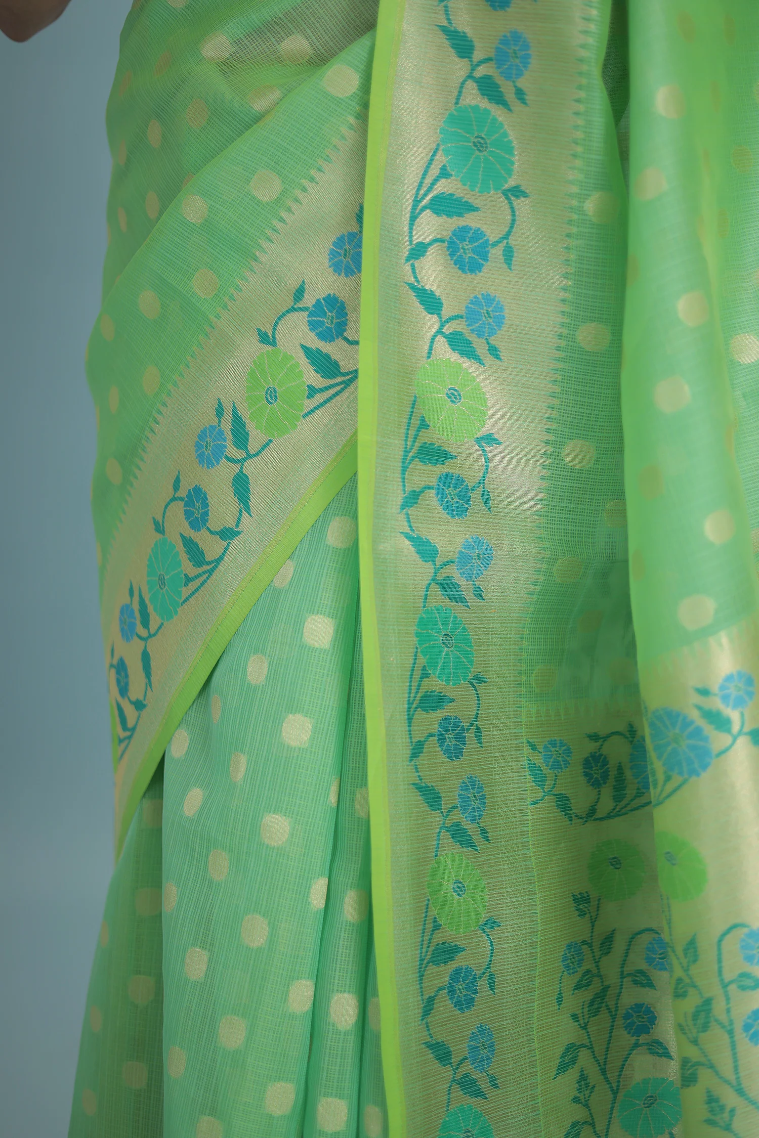 Hand Woven Kota Doria Pure Silk Saree - Image 4