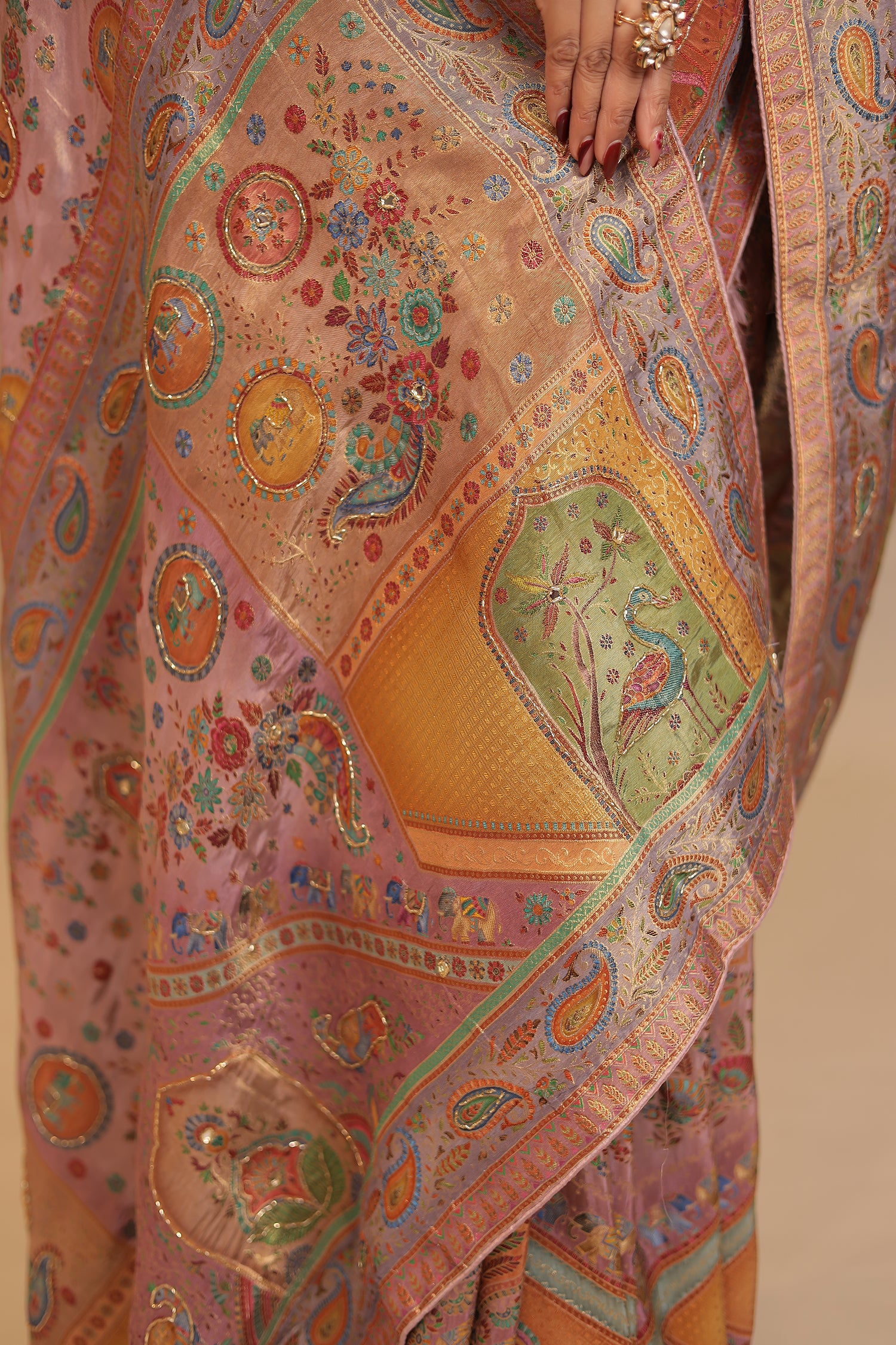 Handloom silk Saree with Cutdana, Mirror work - Image 11