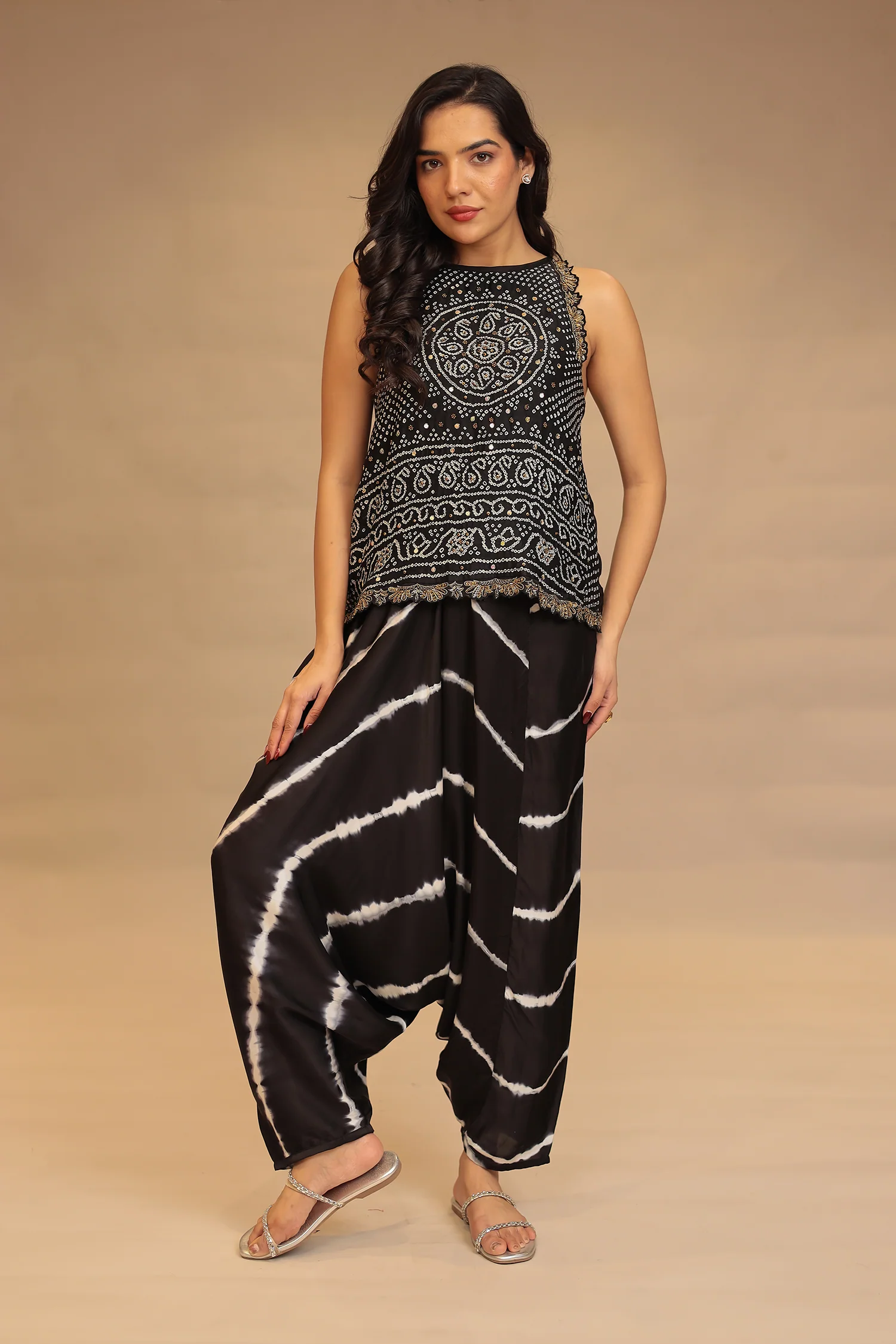 Leheriya, Bandhej Satin silk Indowestern with Cutdana and Stone work