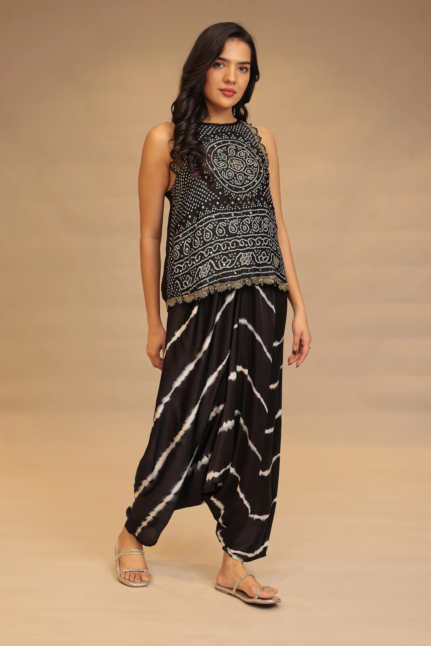 Leheriya, Bandhej Satin silk Indowestern with Cutdana and Stone work - Image 3