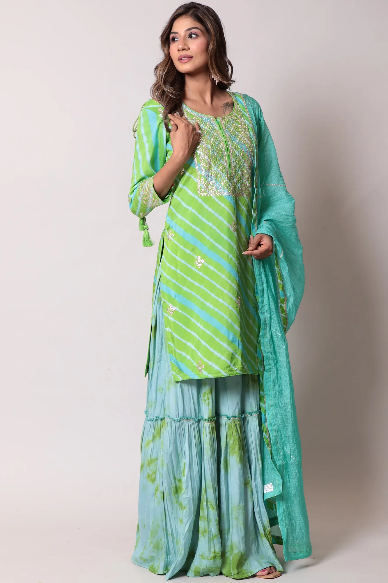 Leheriya Chanderi Straight Suit with Pittan work. - Image 15