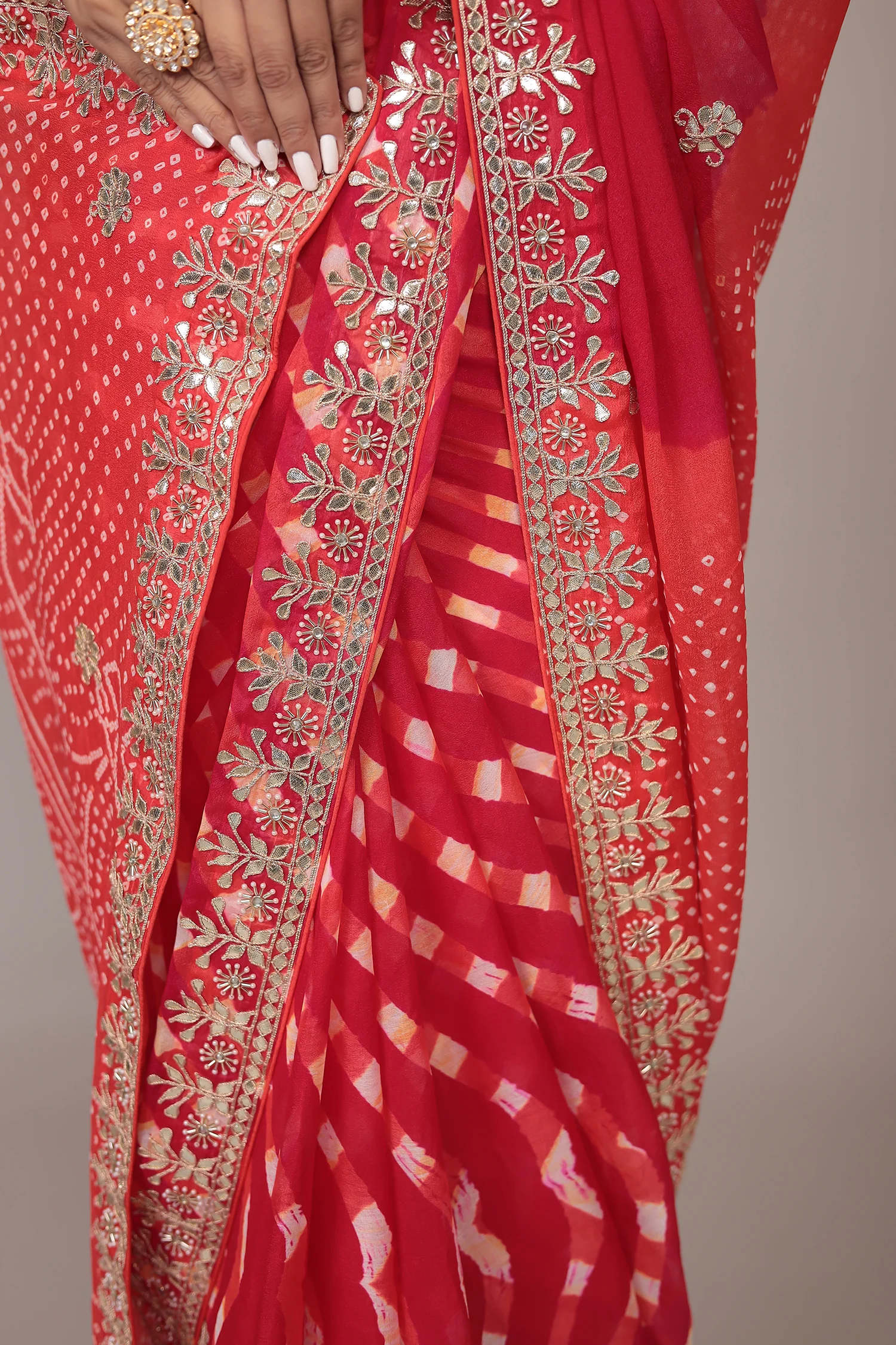 Leheriya Bandhej Georgette Saree Embellished with Gota Patti work - Image 16