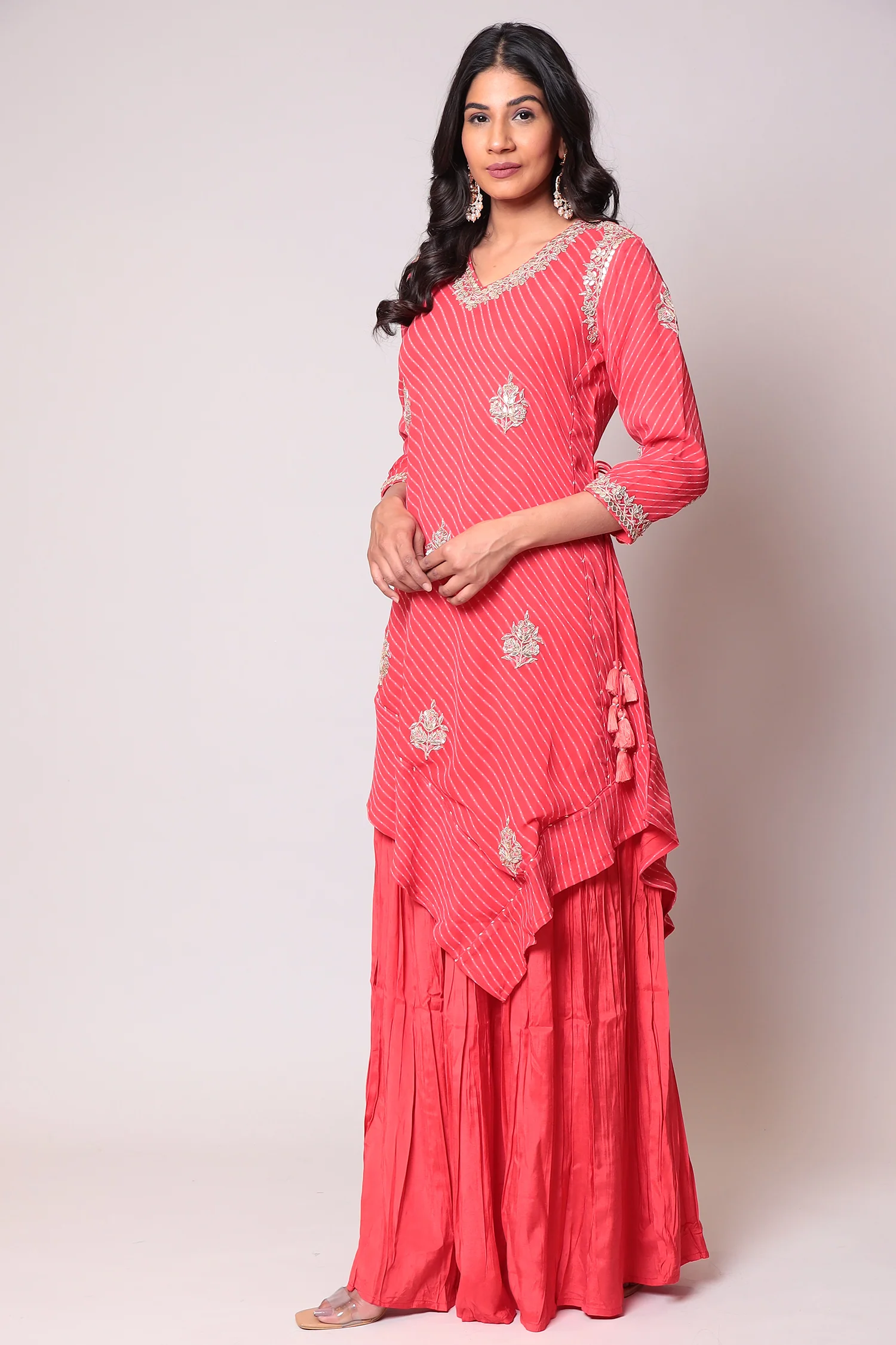 Leheriya Georgette Suit with Gota Patti work. - Image 7