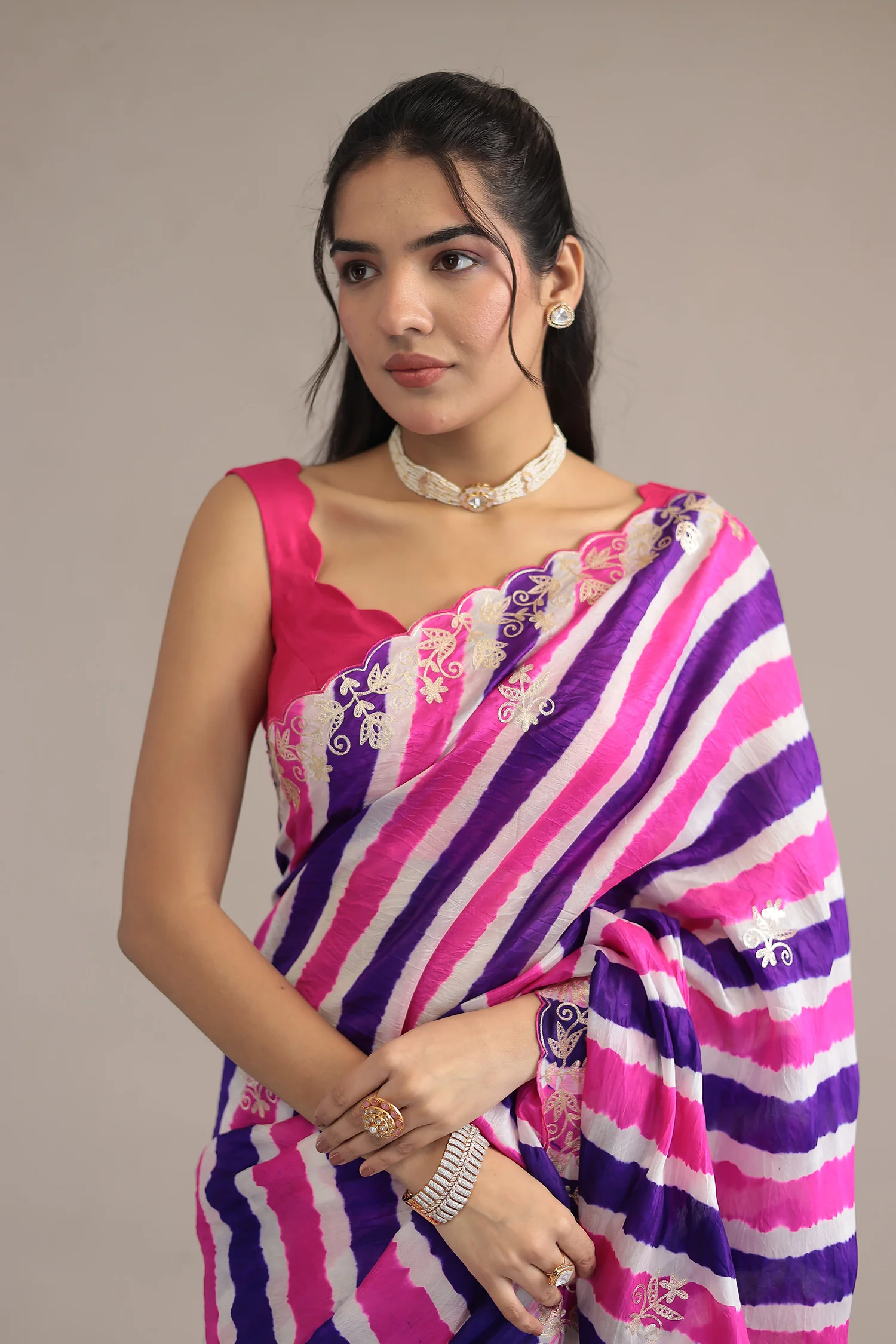 Leheriya Tussar Silk Saree with Aari work - Image 2