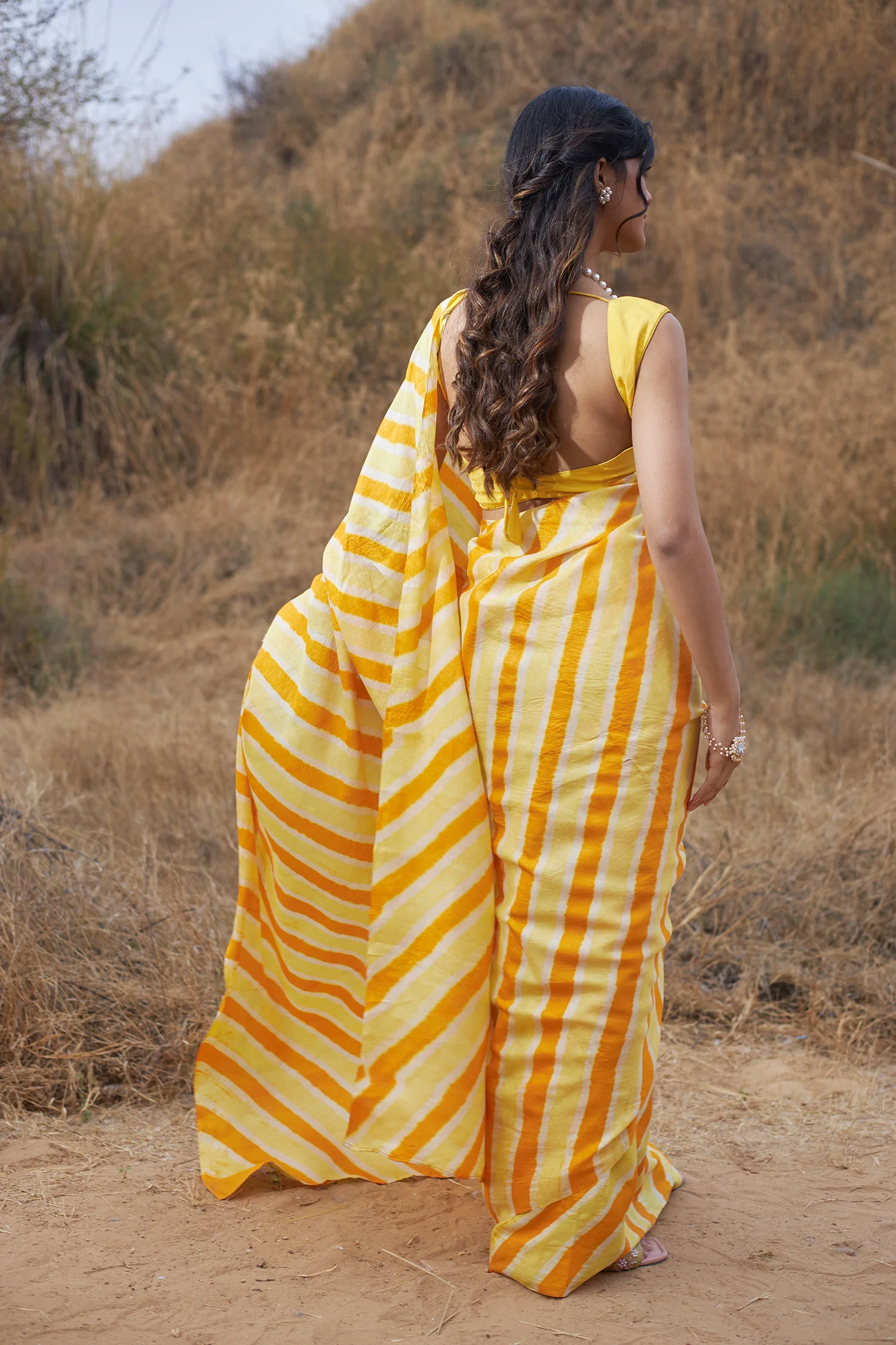 Tussar Silk Saree in Leheriya Print - Image 21