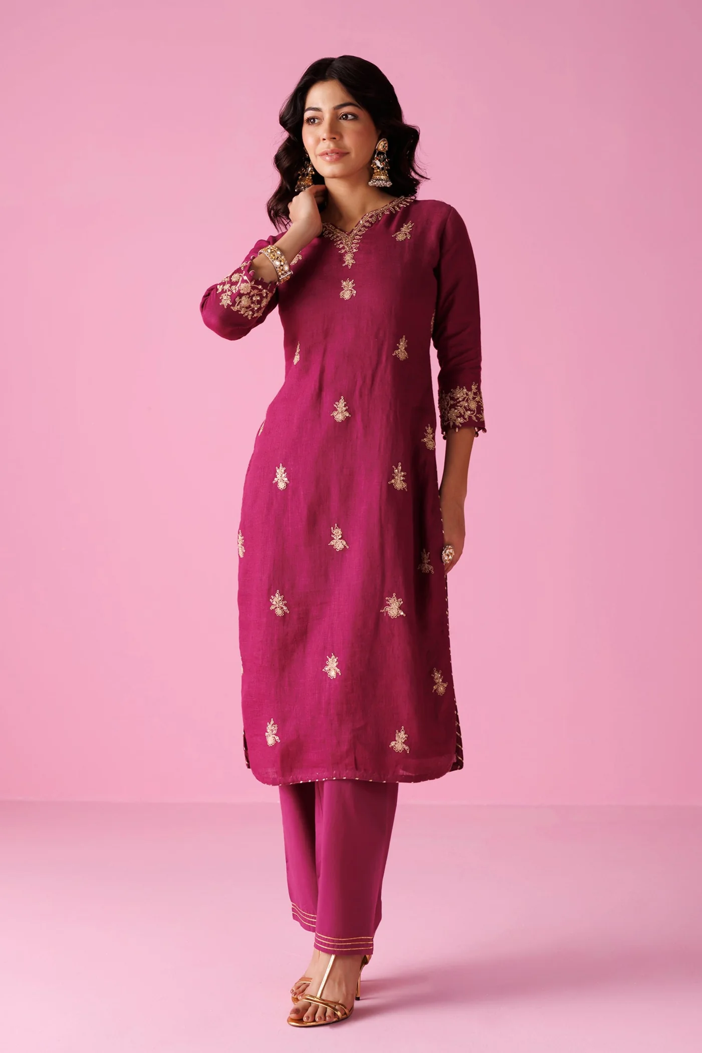 Linen Suit with Dori, Sequins and Zardozi work - Image 3