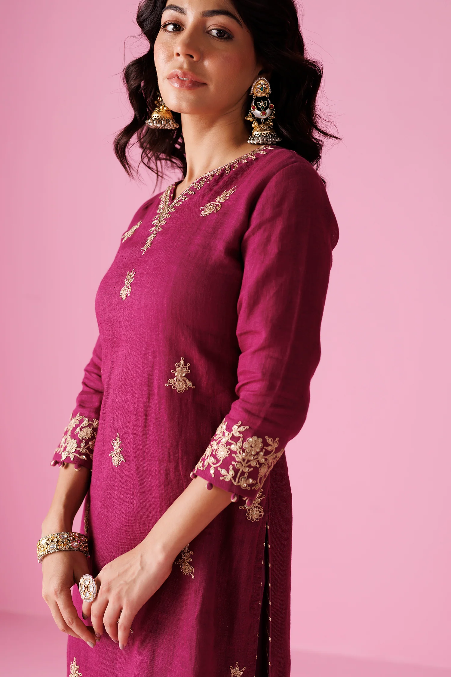 Linen Suit with Dori, Sequins and Zardozi work - Image 4