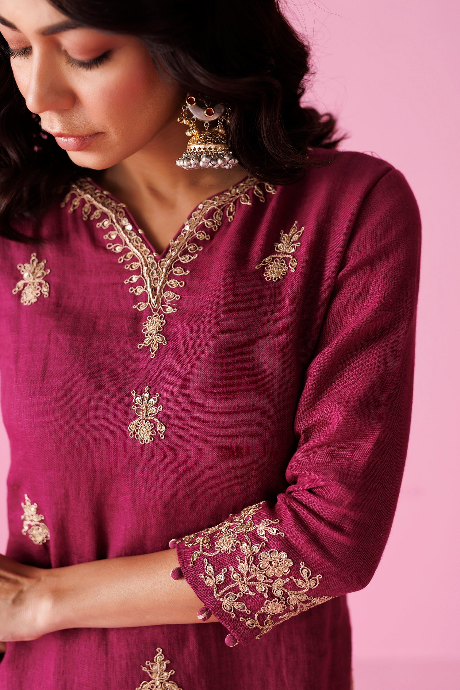 Linen Suit with Dori, Sequins and Zardozi work - Image 7