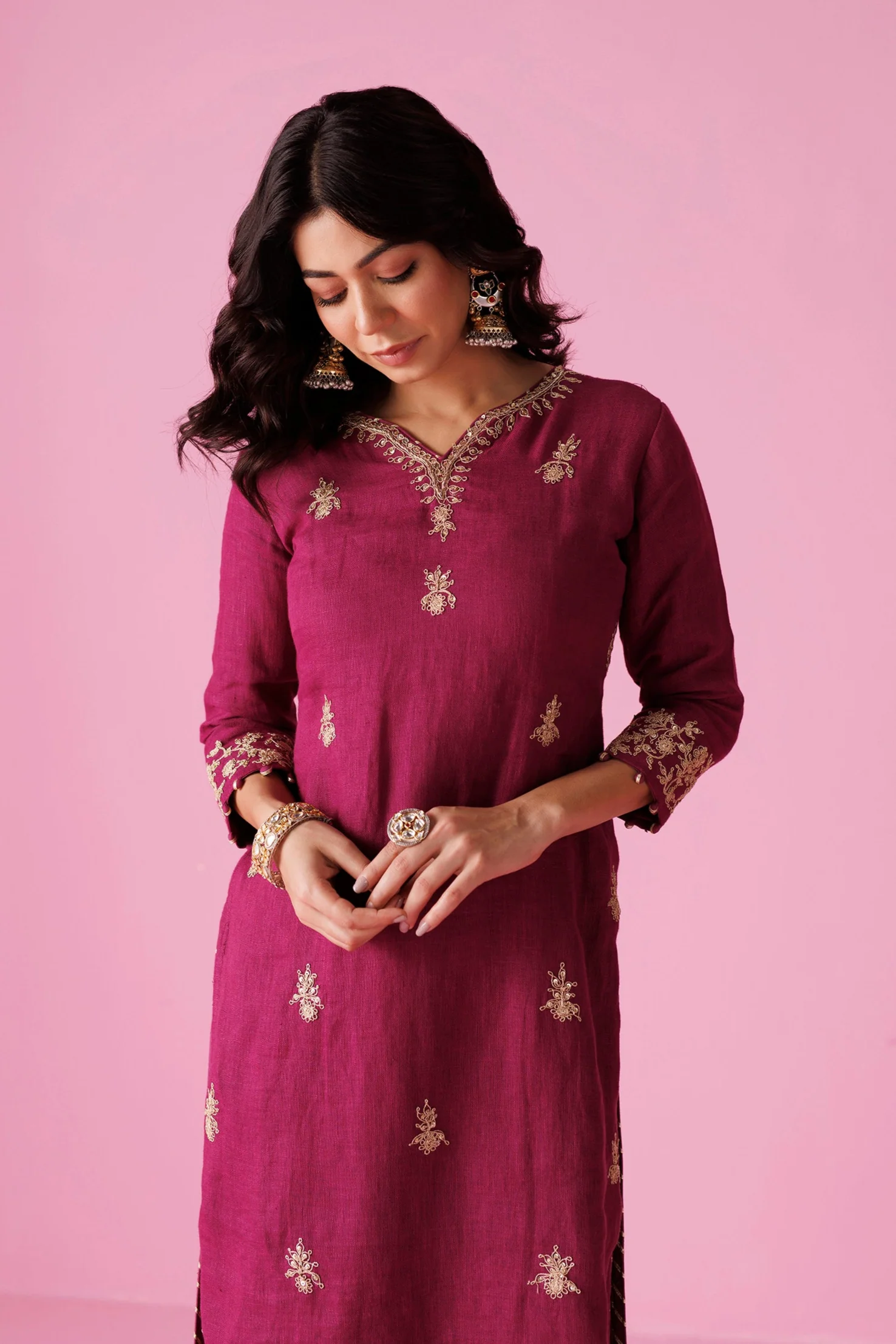 Linen Suit with Dori, Sequins and Zardozi work - Image 8
