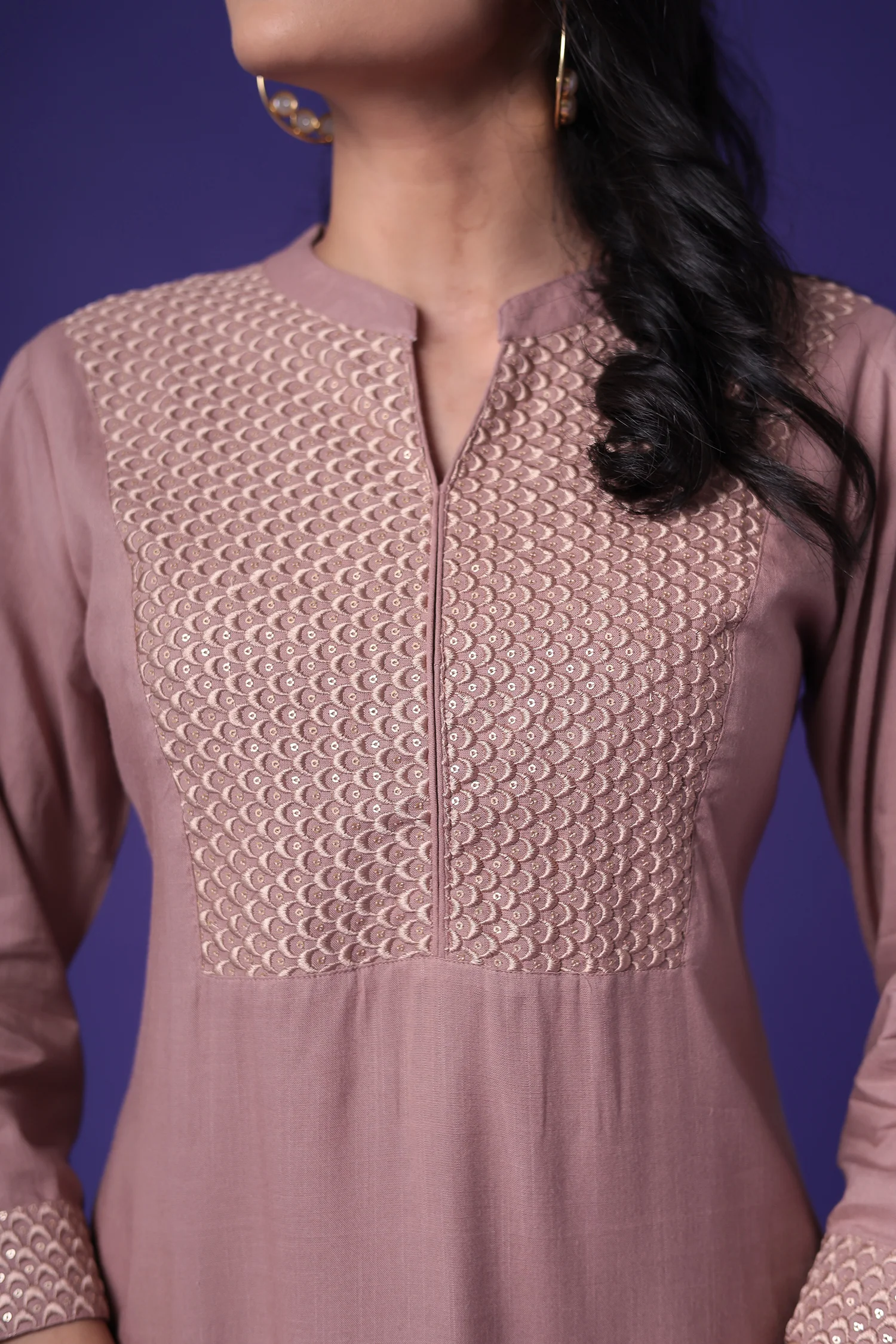 Embroidered Muslin Kurta with Sequins work - Image 10