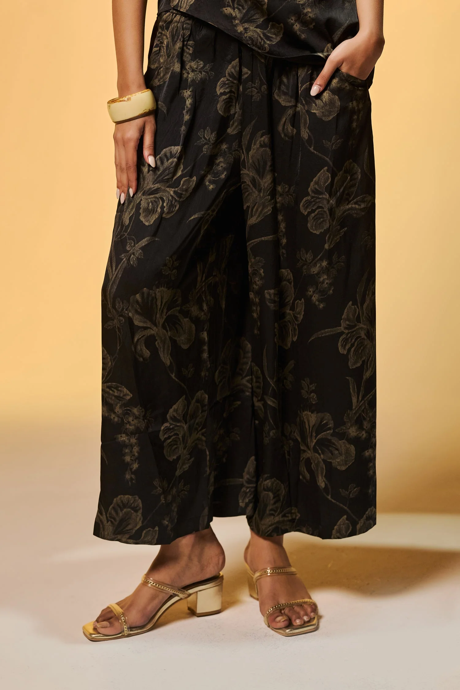 Party Wear Black Silk Co Ords Set With Flower Of Dull Gold Foil - Image 5