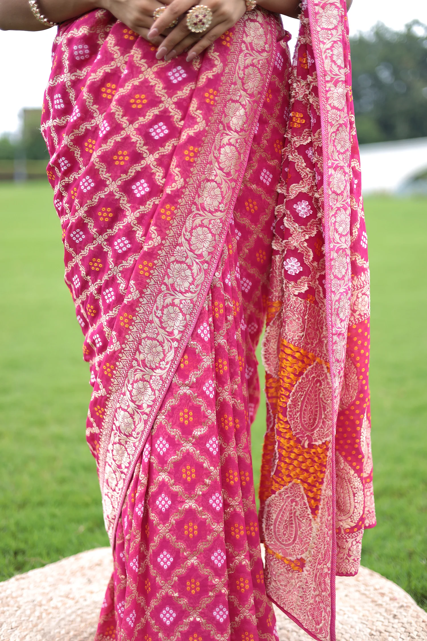 Powerloom Bandhej Look Saree - Image 4