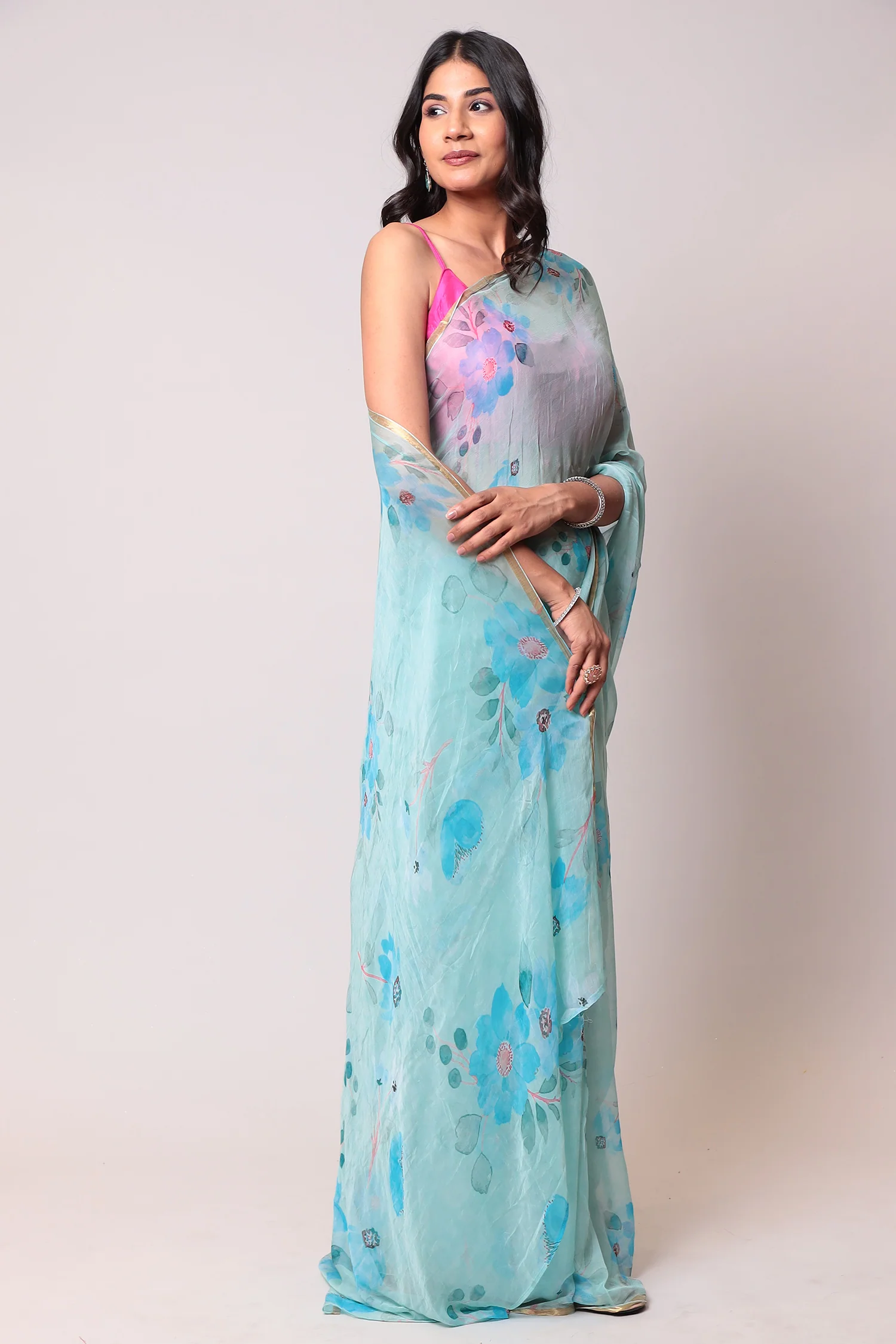 Exquisite Floral Printed Digital Print Chiffon Casual Saree - Image 3