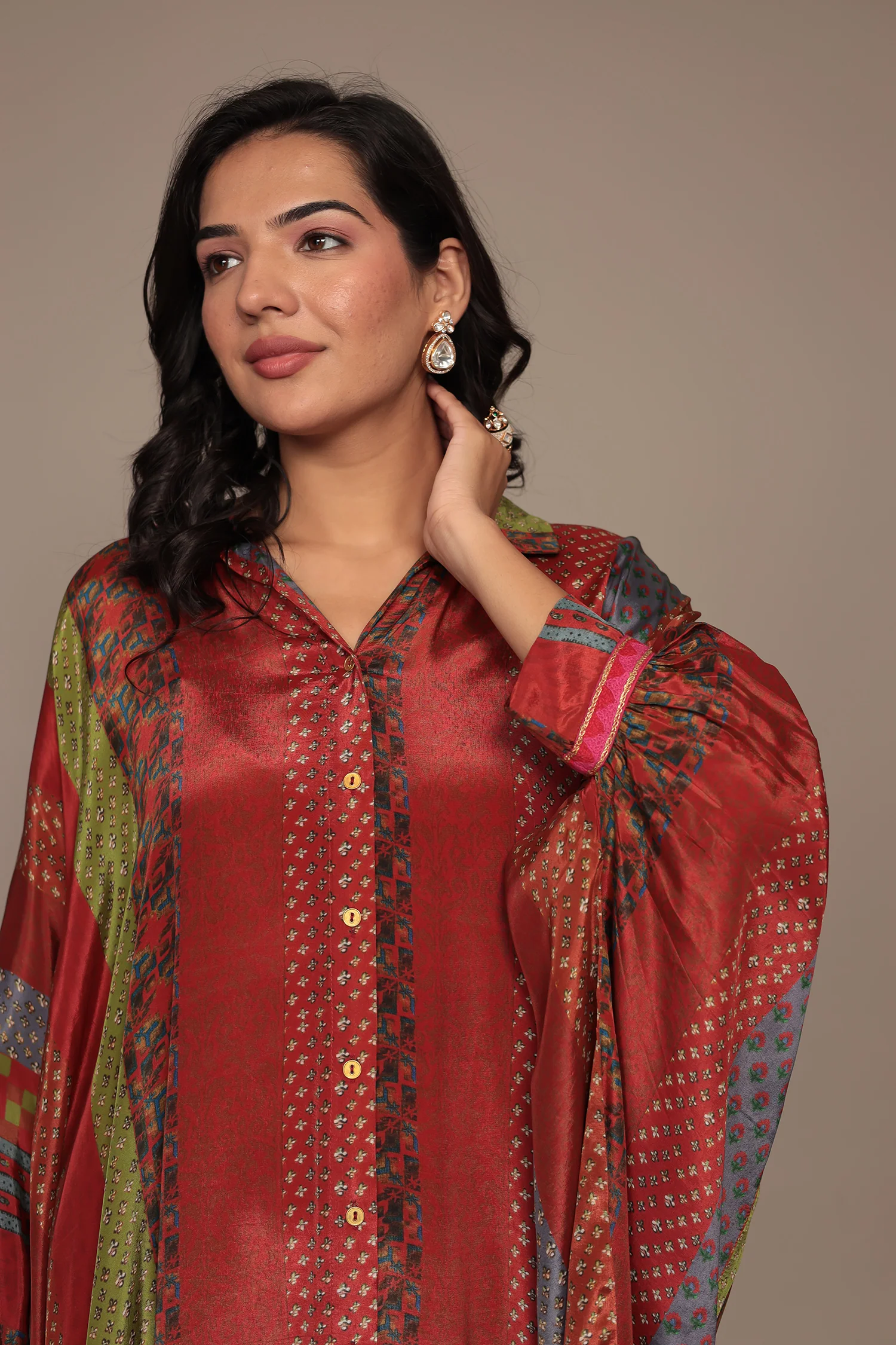 Printed Chinon Kaftan Set with Embellished work - Image 2