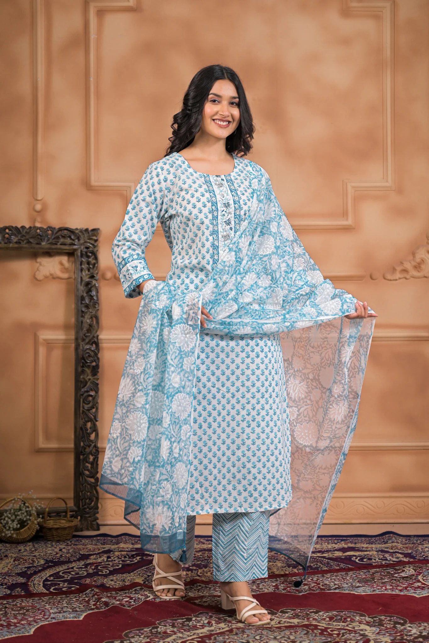 Printed Cotton Kurta Set with Aari, Thread and Zardozi work - Image 3
