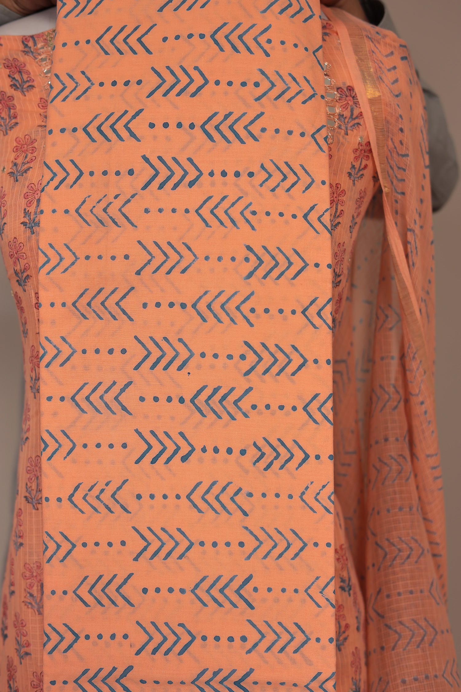 Printed Mulmul Unstitched Suit with Mirror and Thread work - Image 5