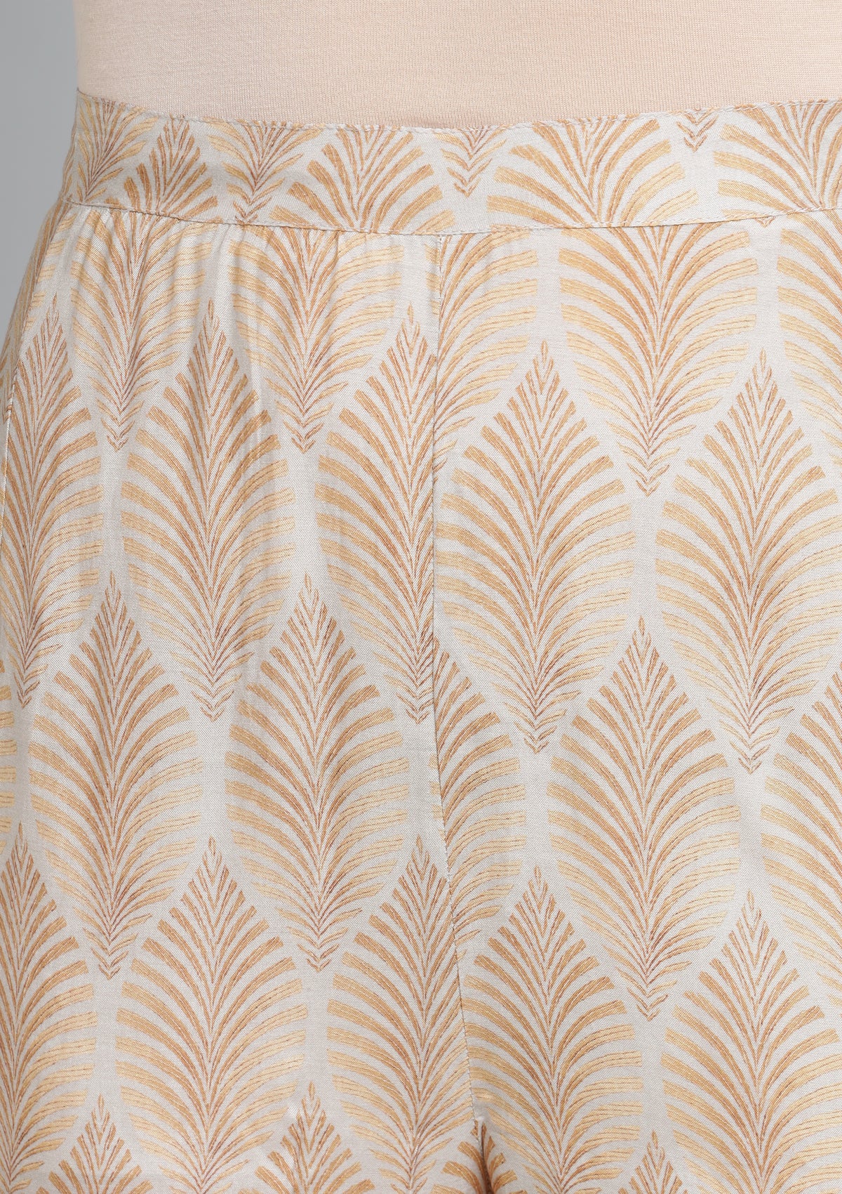 Printed Silk Blend Co Ord Set with Thread work. - Image 7