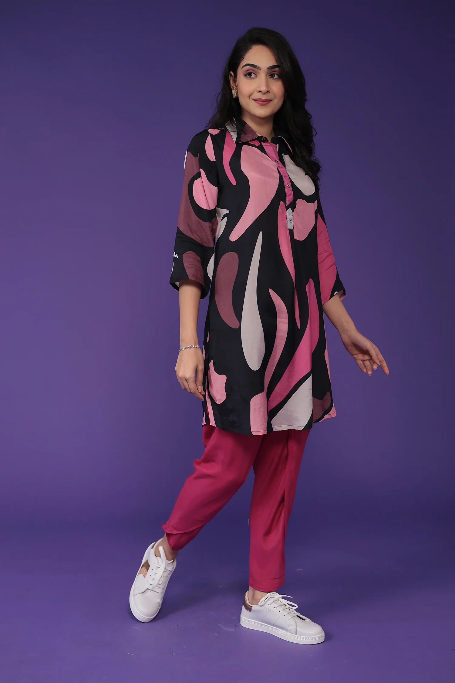 Printed Silk Blend Kurta Set Stitched - Image 4