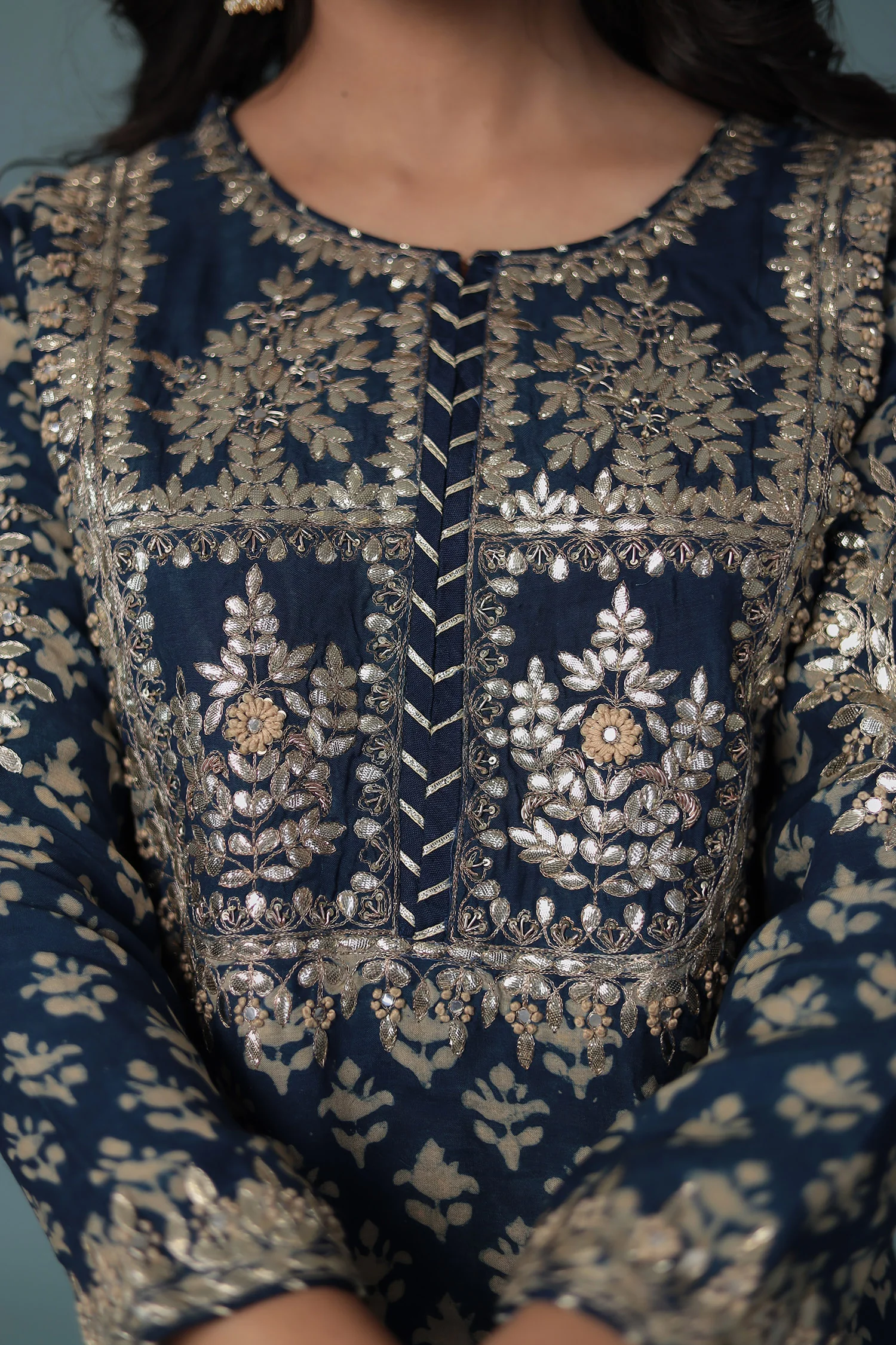 Cotton Silk Dabu Print Suit with Hand Aari work. - Image 4