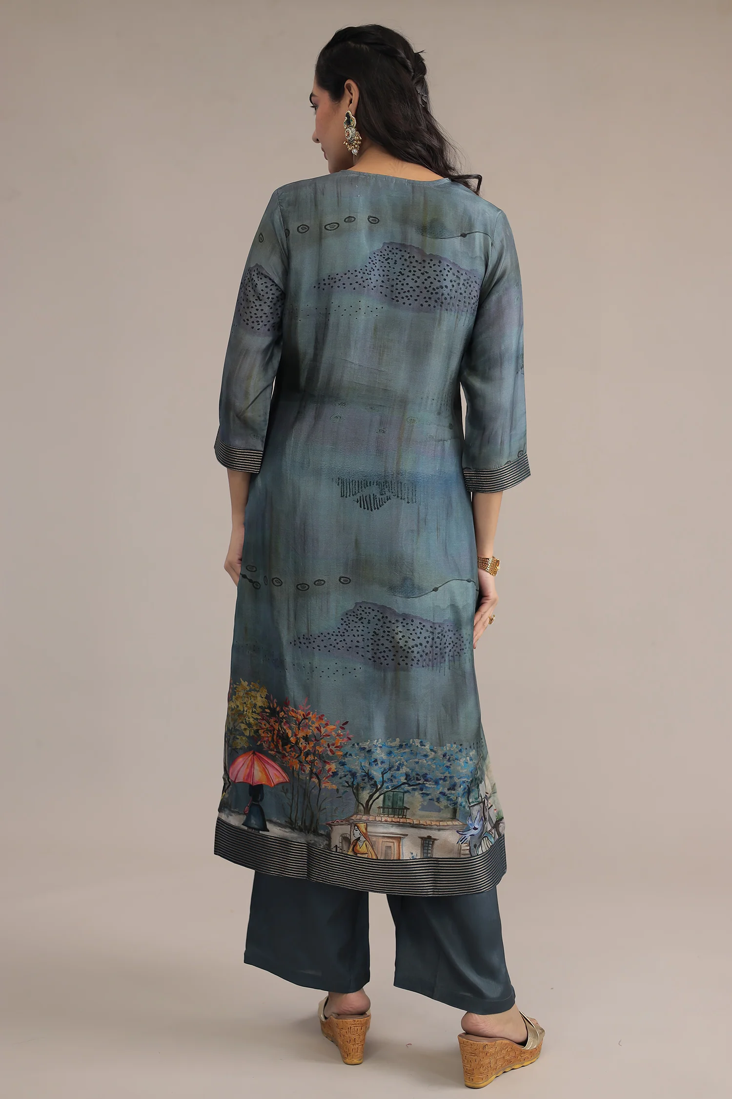 Grey Printed Silk Suit with Zari Border - Image 7