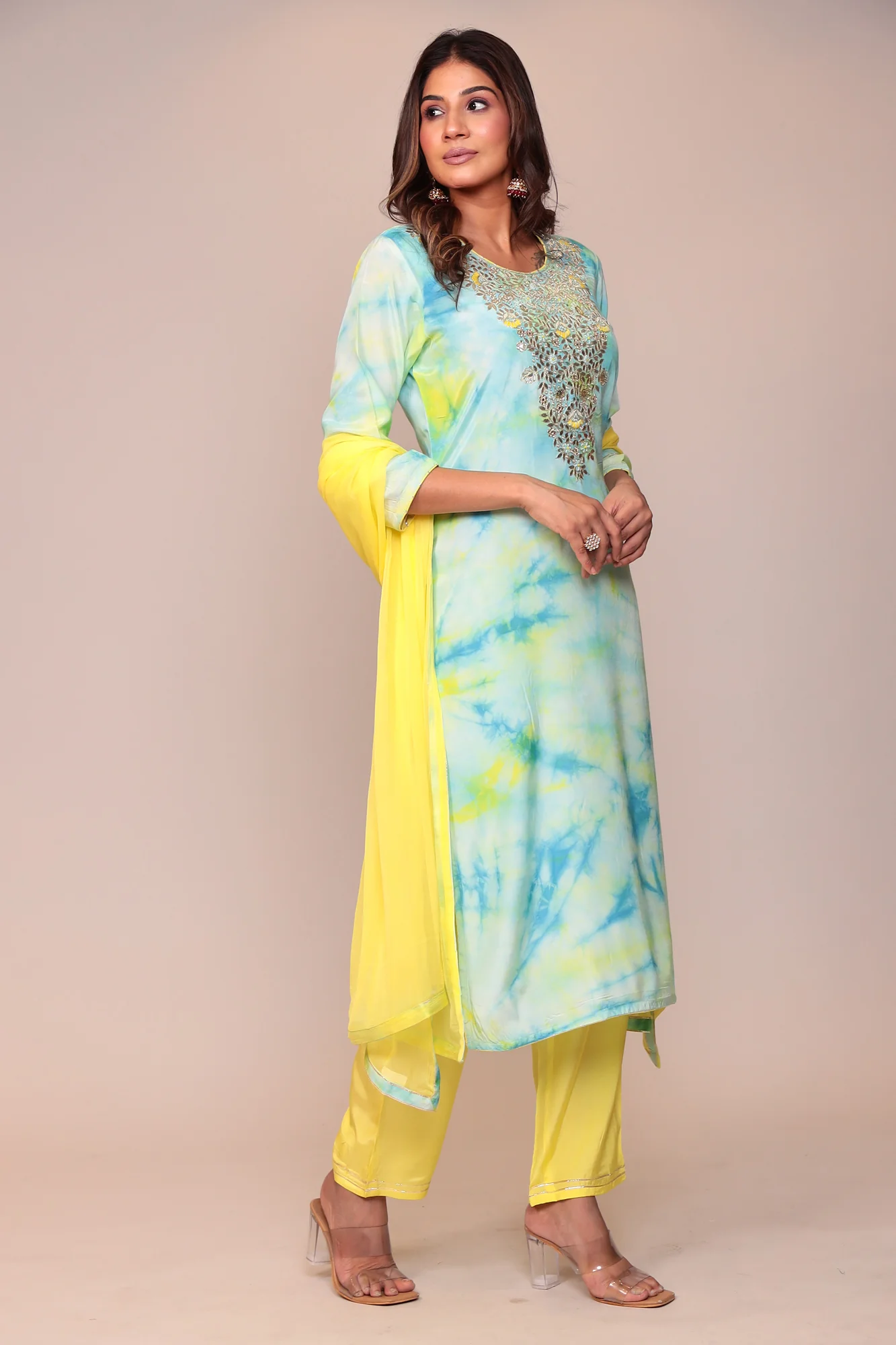 Tie & Dye Silk Suit with Gota Patti and Thread Work. - Image 4