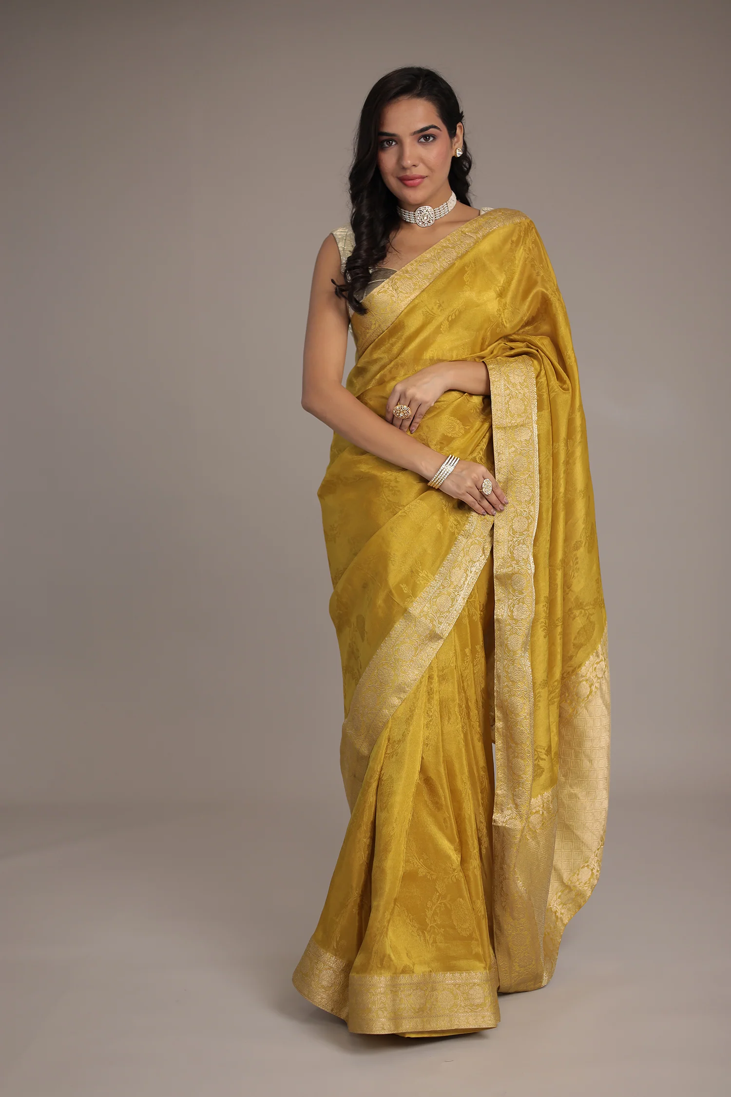 Luxurious Shimmer Tissue Saree with Traditional Handwoven Touch - Image 8