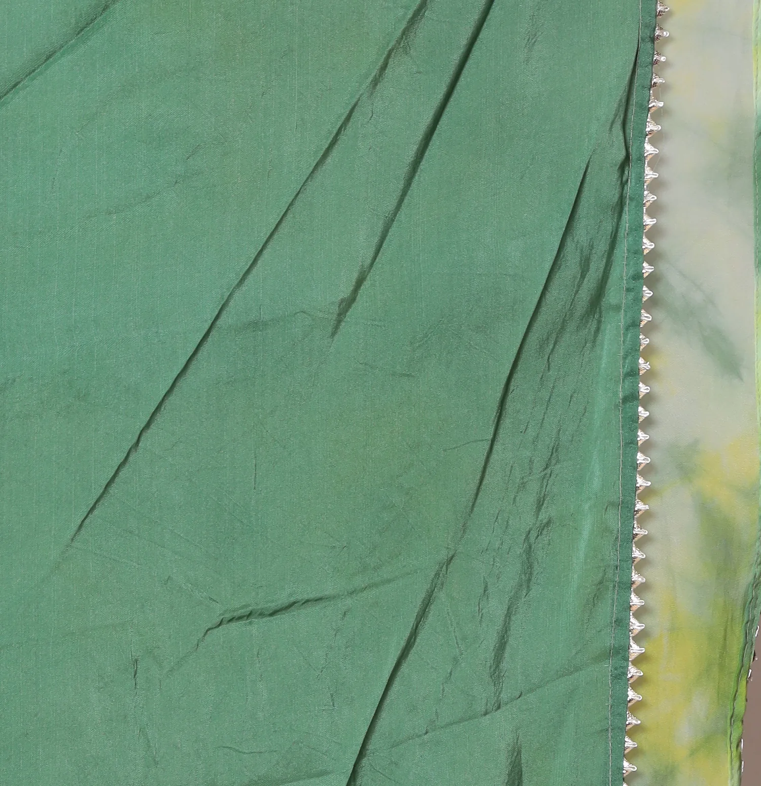 Tie & Dye Organza Saree - Image 5