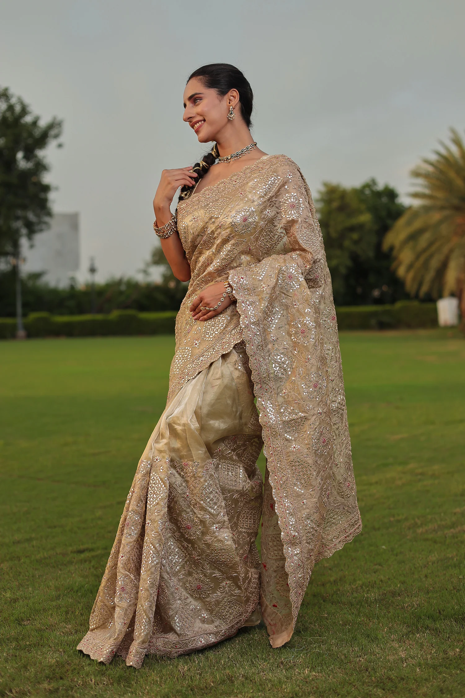 Designer Tissue Saree with Fine Gota Patti, Zardozi, Thread Embroidery - Image 5